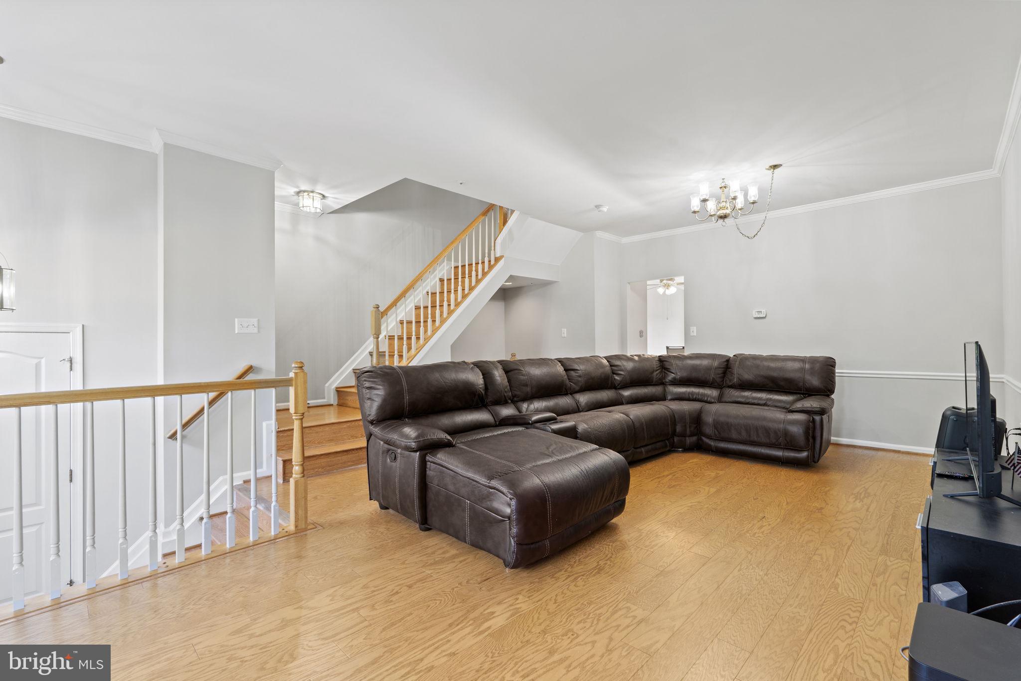 2652 Cameron WAY