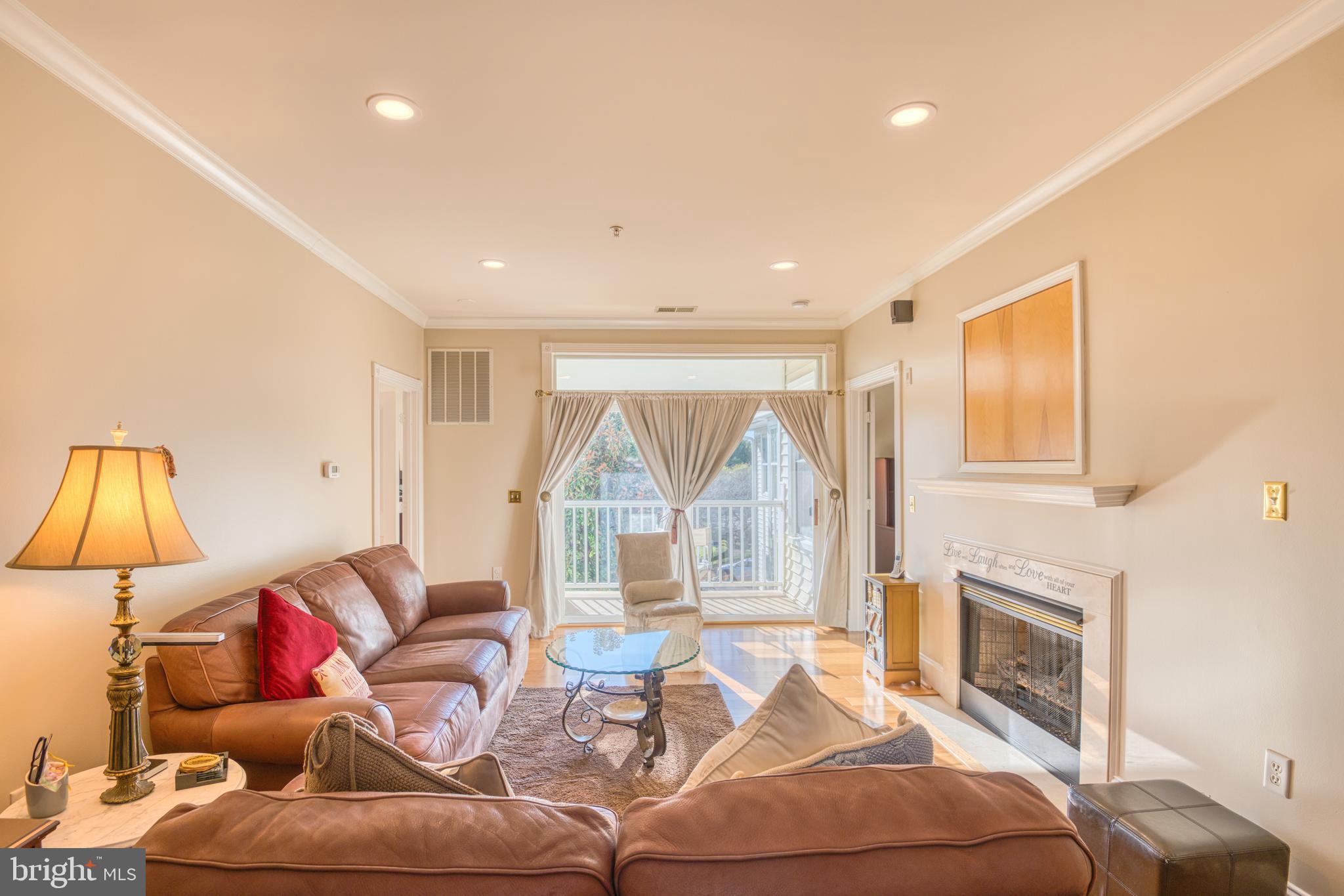 2500 Waterside DRIVE Unit: 303