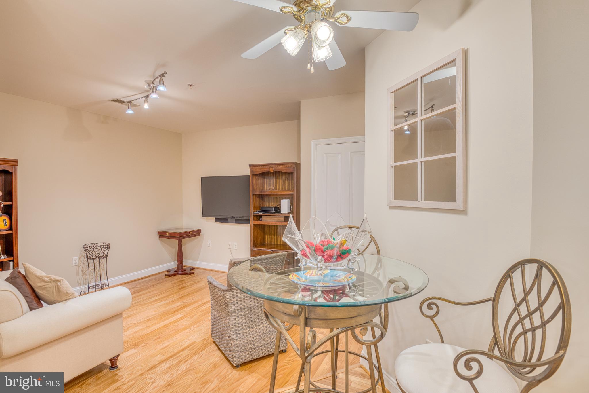2500 Waterside DRIVE Unit: 303