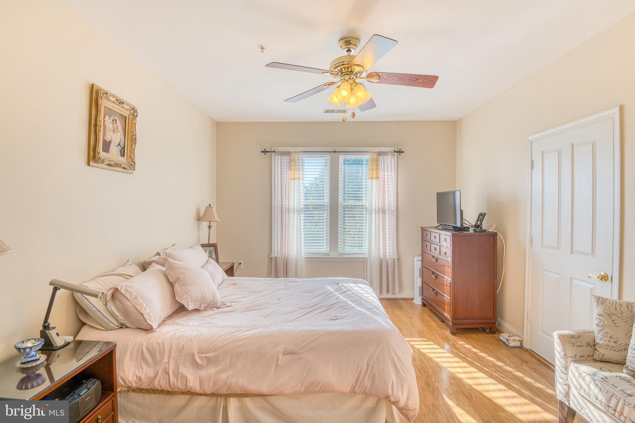 2500 Waterside DRIVE Unit: 303
