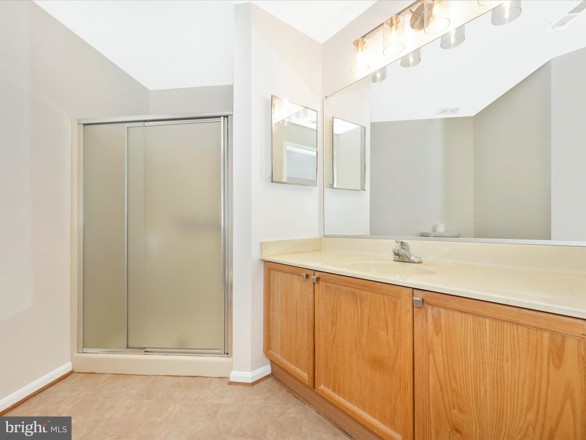 2506 Coach House WAY Unit: 2B