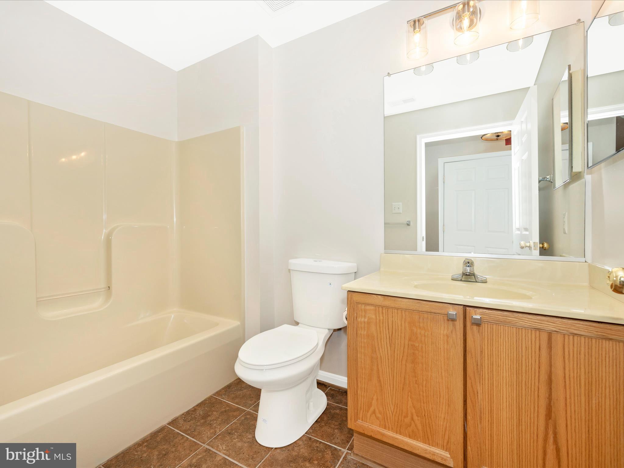 2506 Coach House WAY Unit: 2B