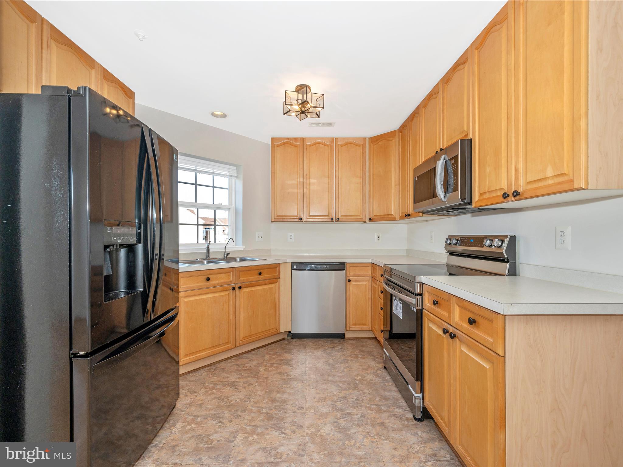 2506 Coach House WAY Unit: 2B