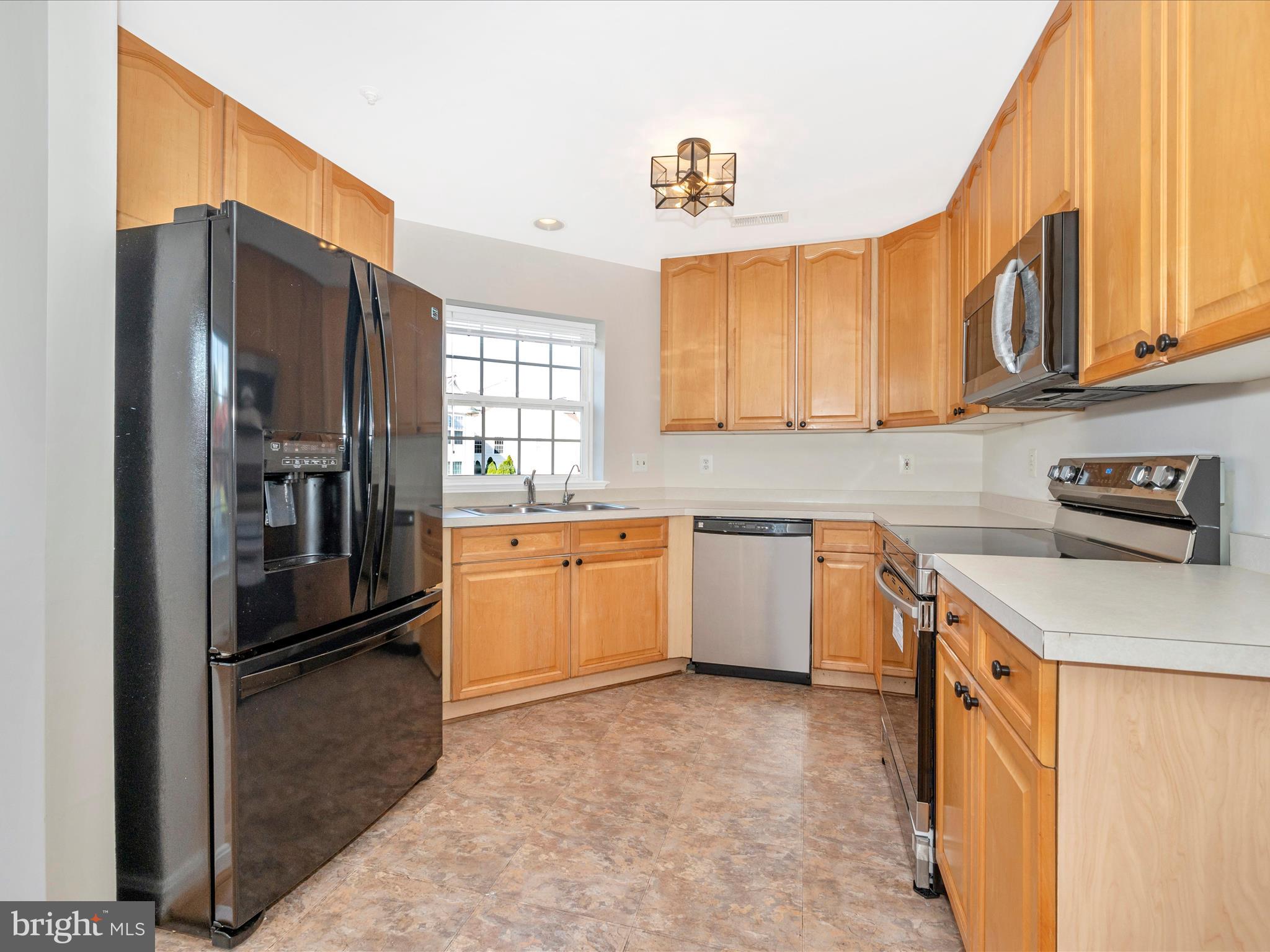 2506 Coach House WAY Unit: 2B