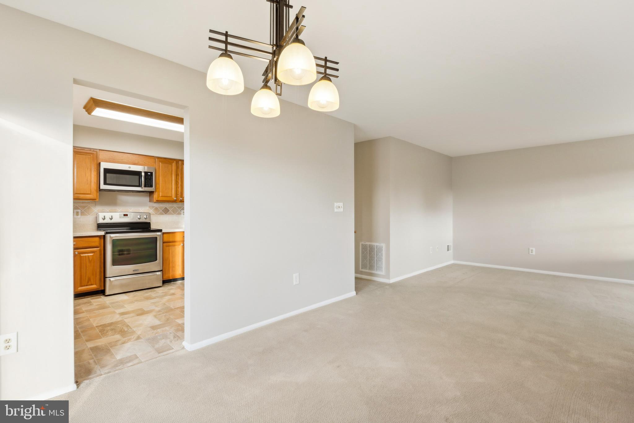 5692 Crabapple DRIVE
