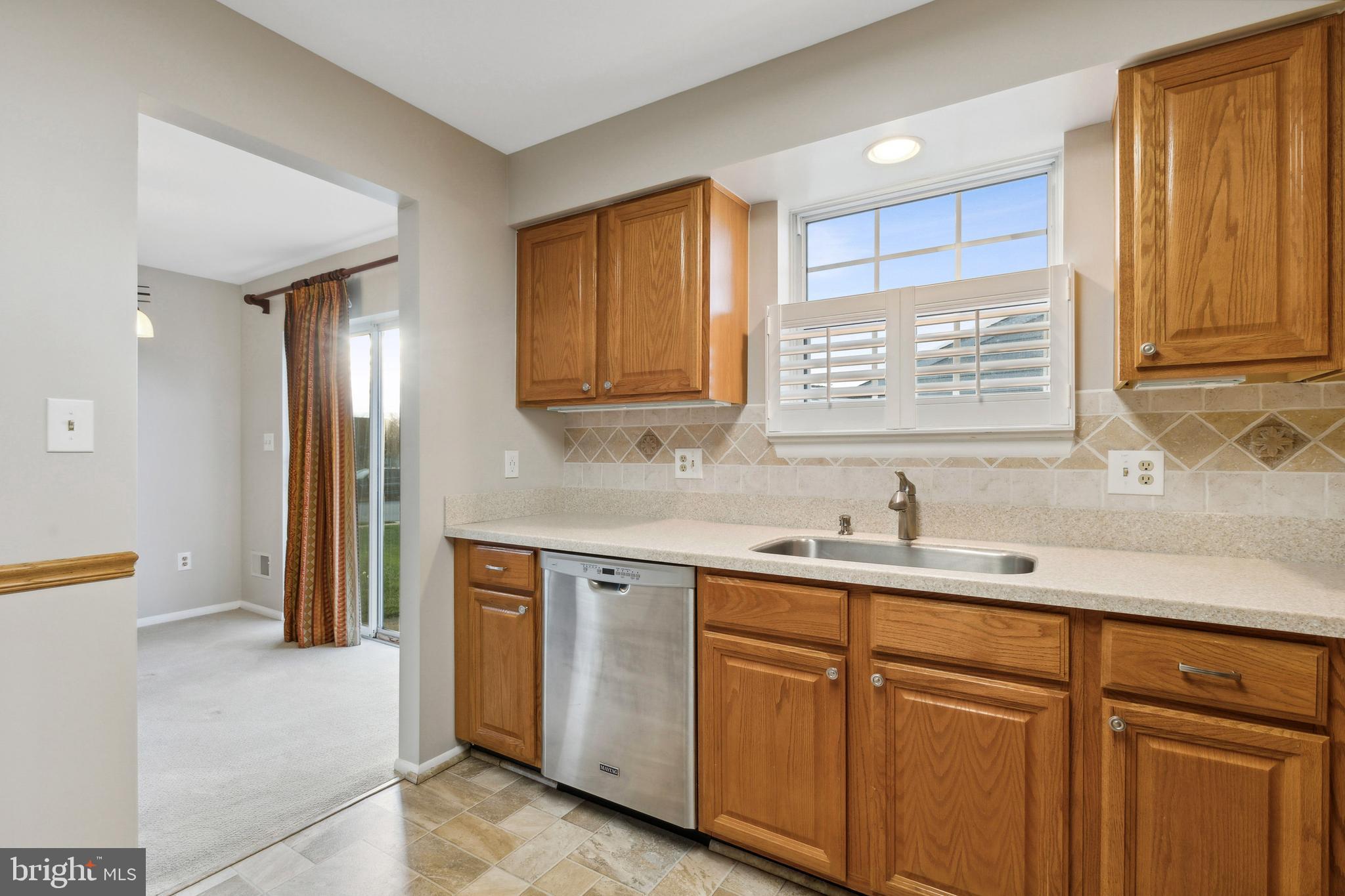5692 Crabapple DRIVE