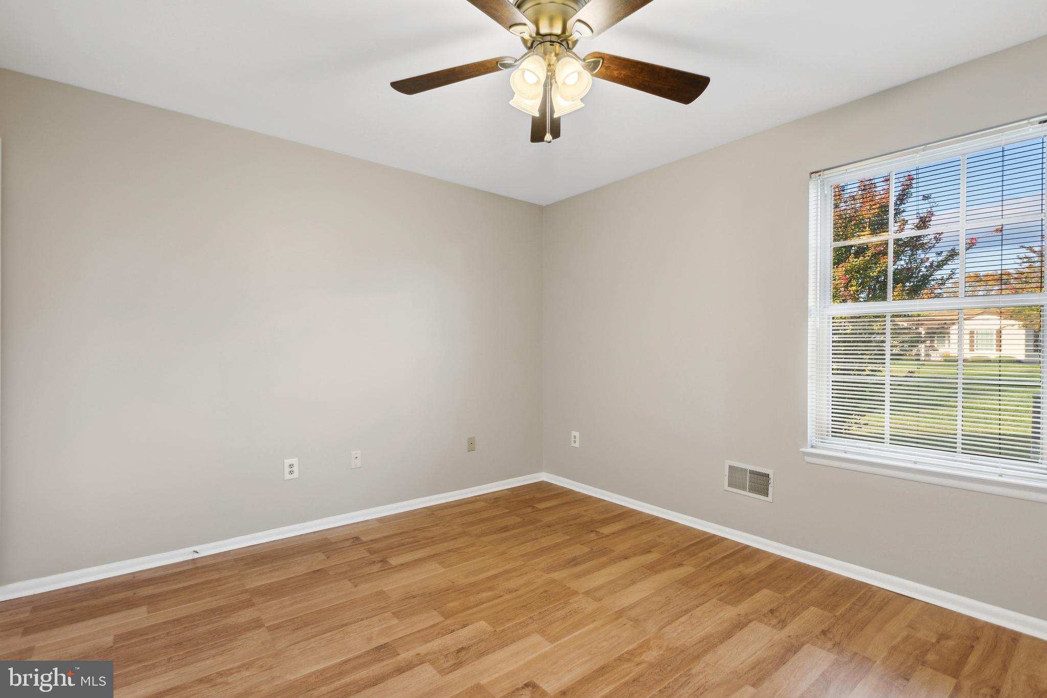5692 Crabapple DRIVE