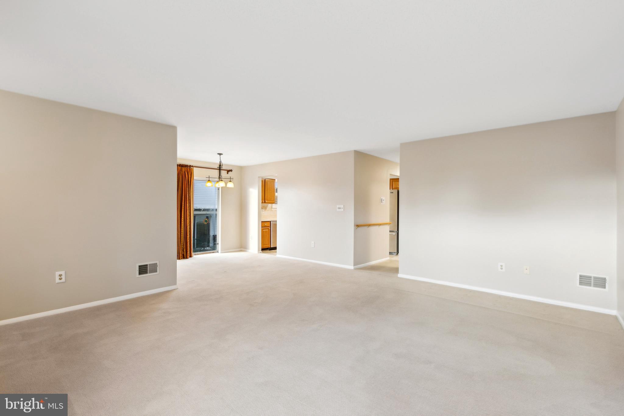 5692 Crabapple DRIVE