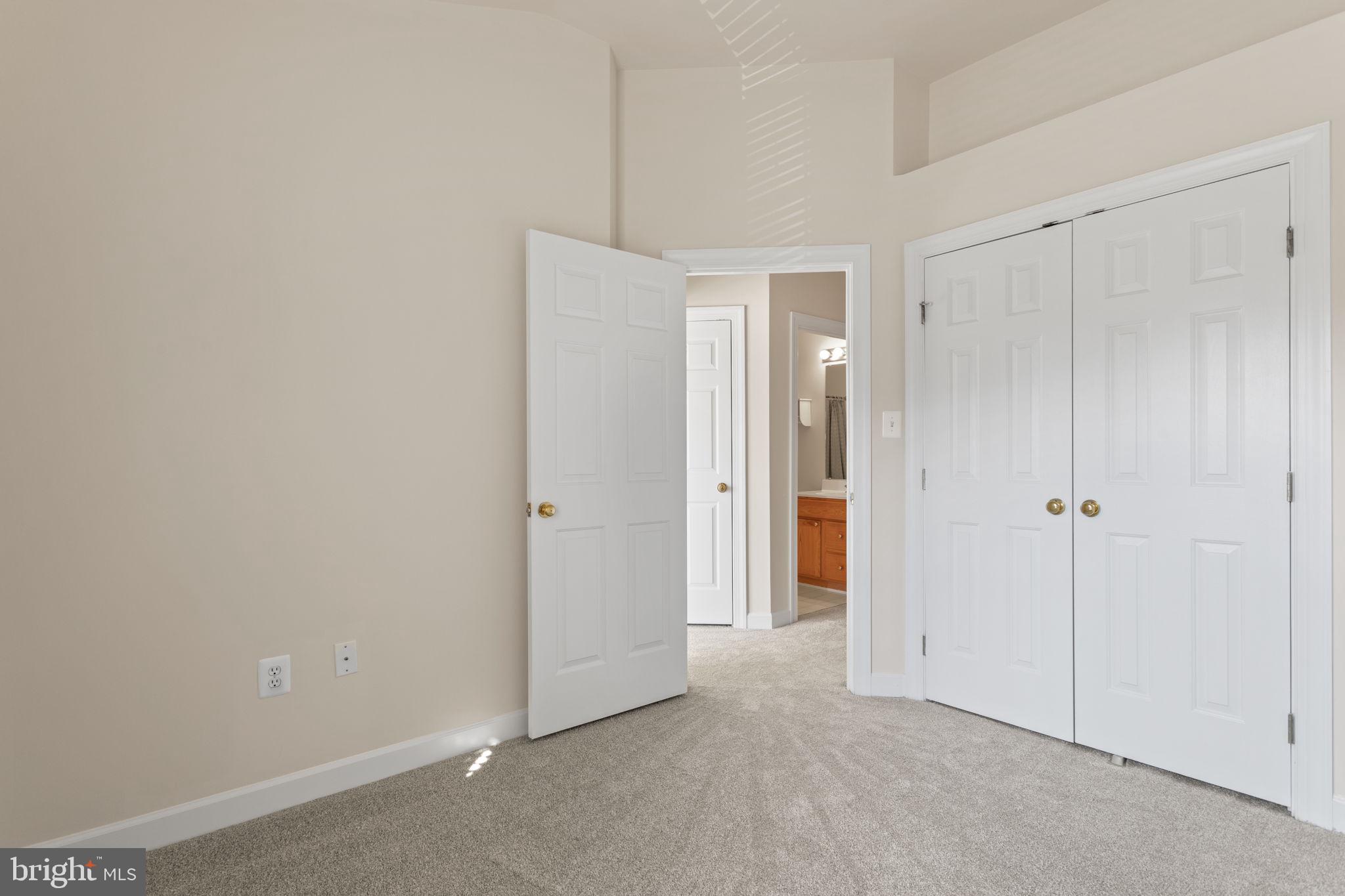 6601 Skylar PLACE