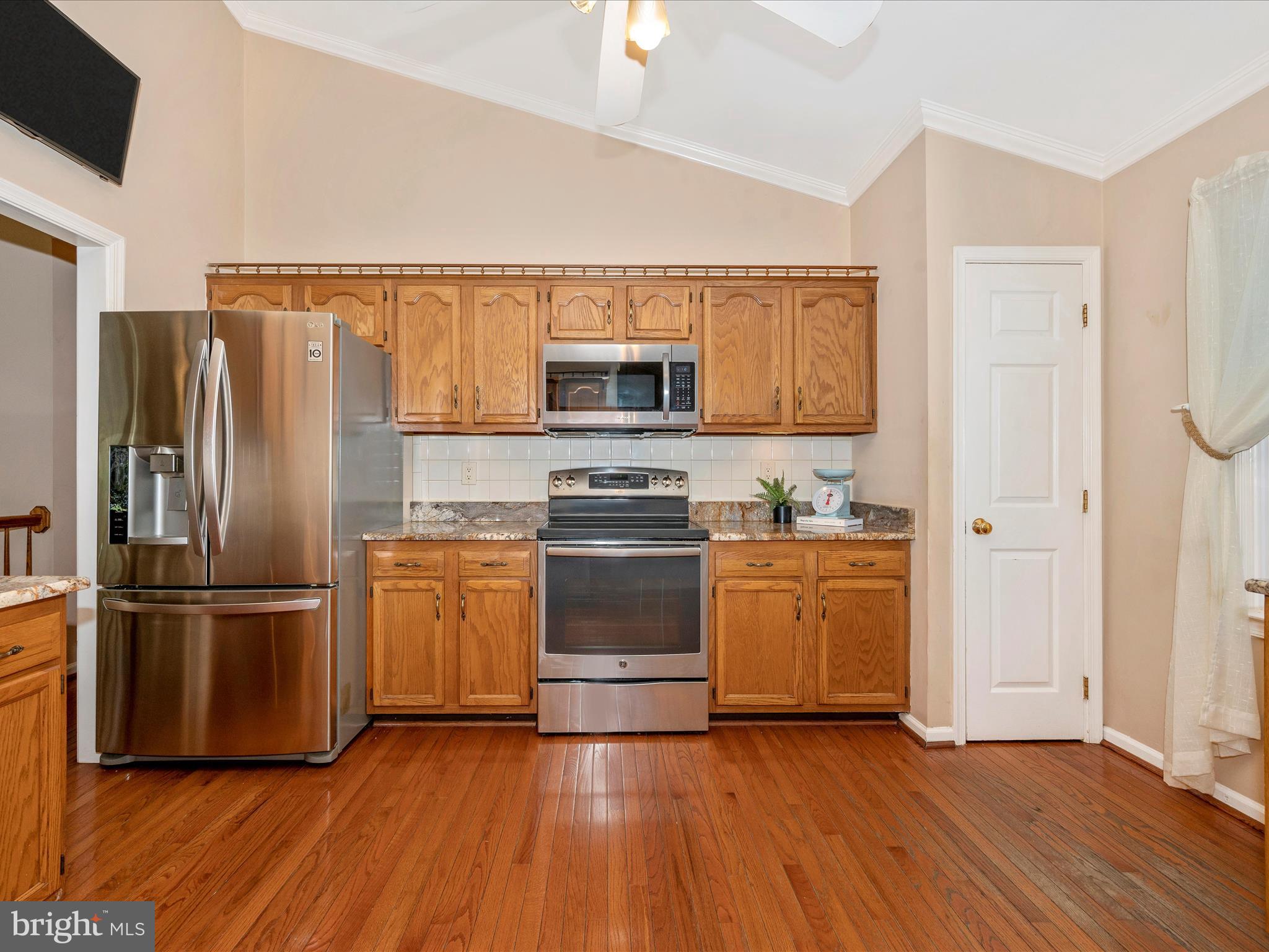 10392 Hedgeapple BEND