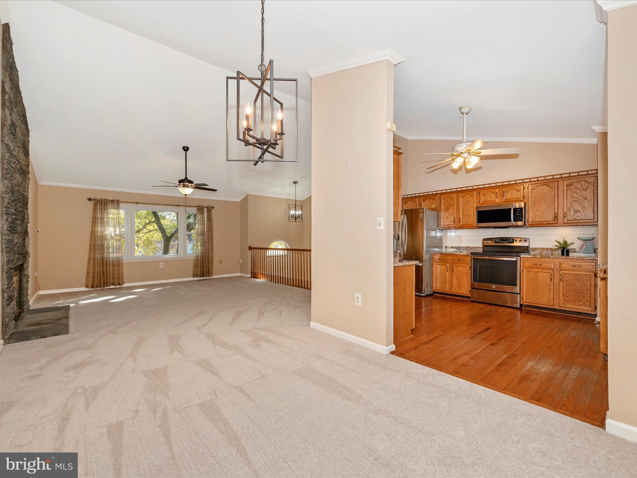 10392 Hedgeapple BEND
