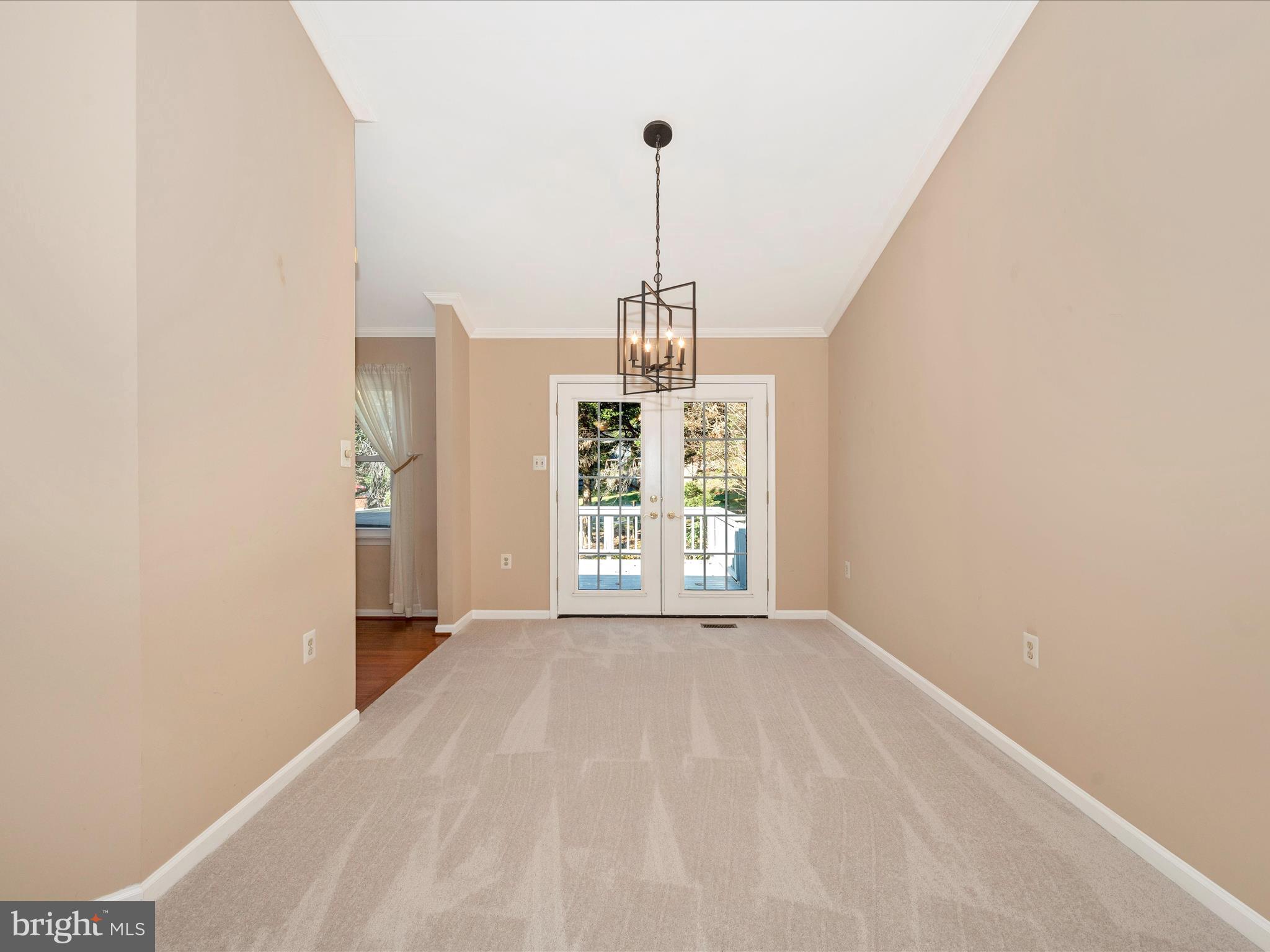 10392 Hedgeapple BEND