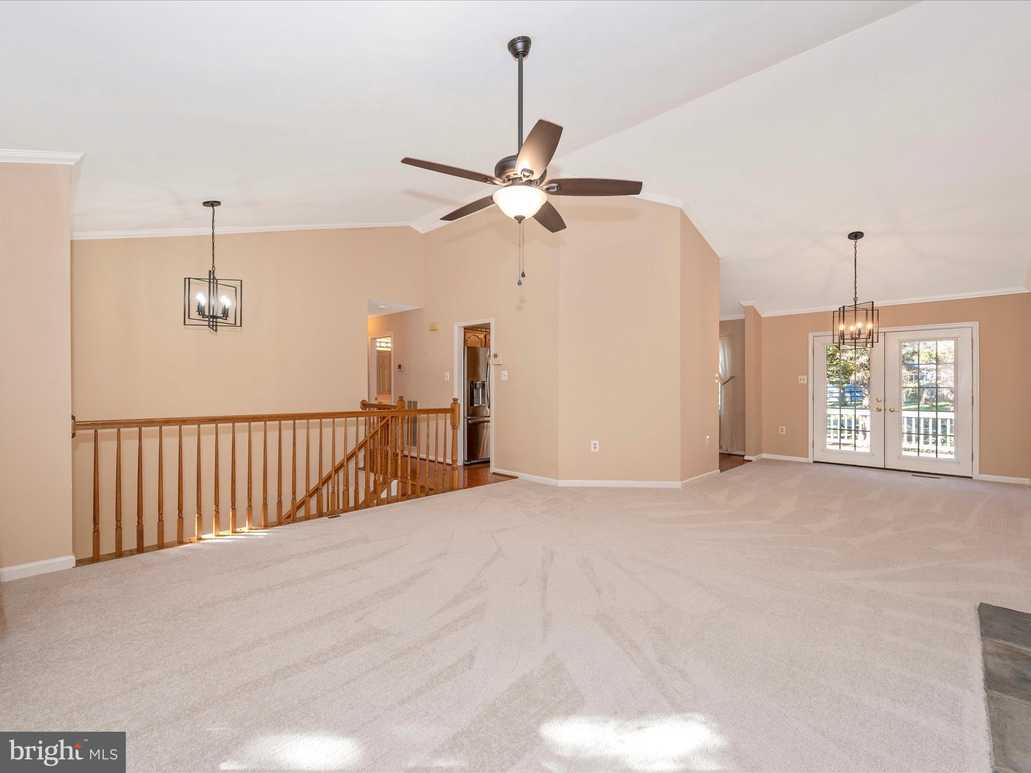 10392 Hedgeapple BEND