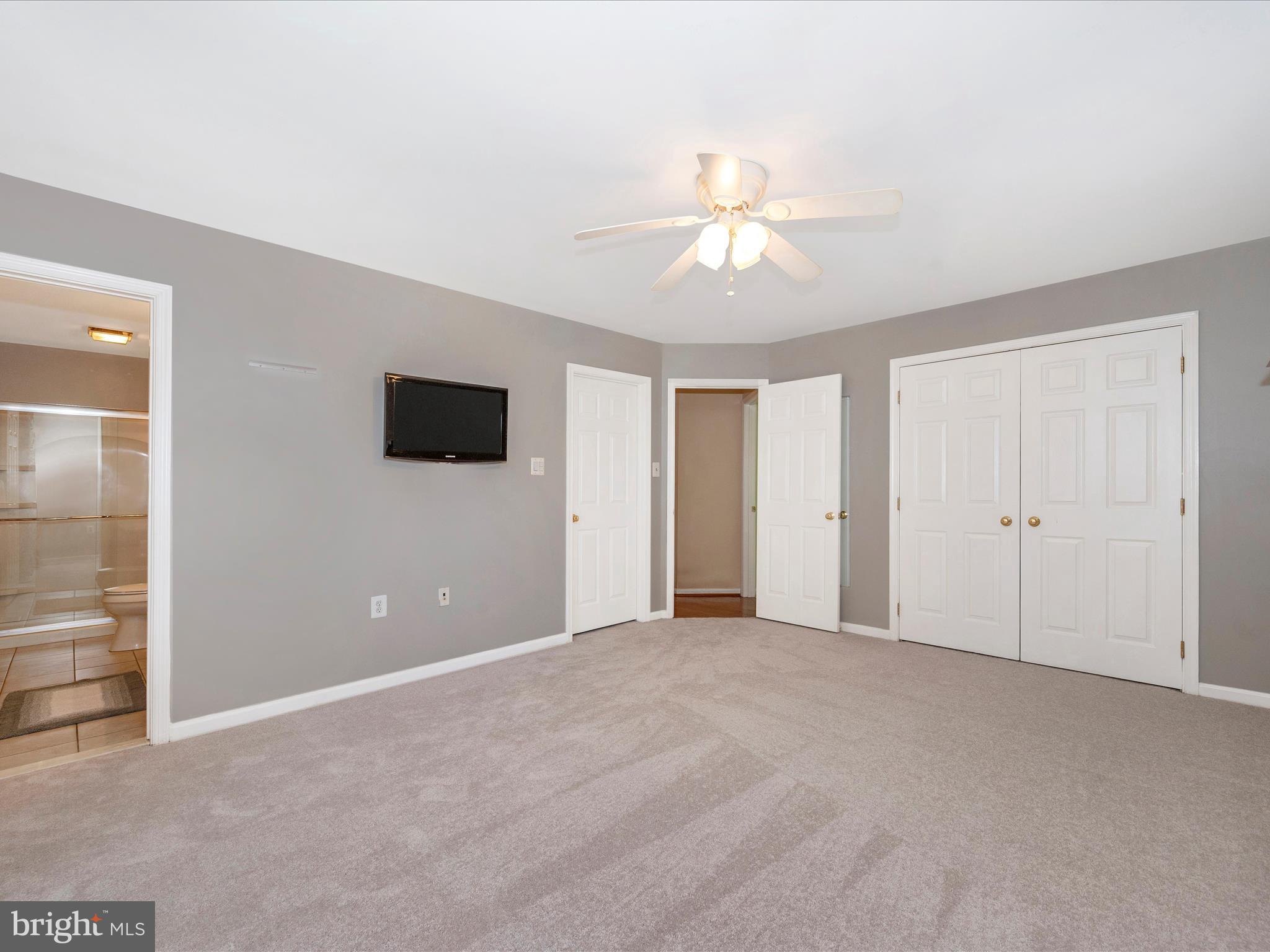 10392 Hedgeapple BEND