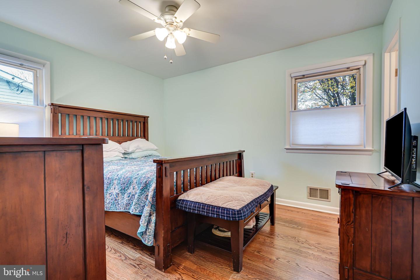 1116 Young PLACE