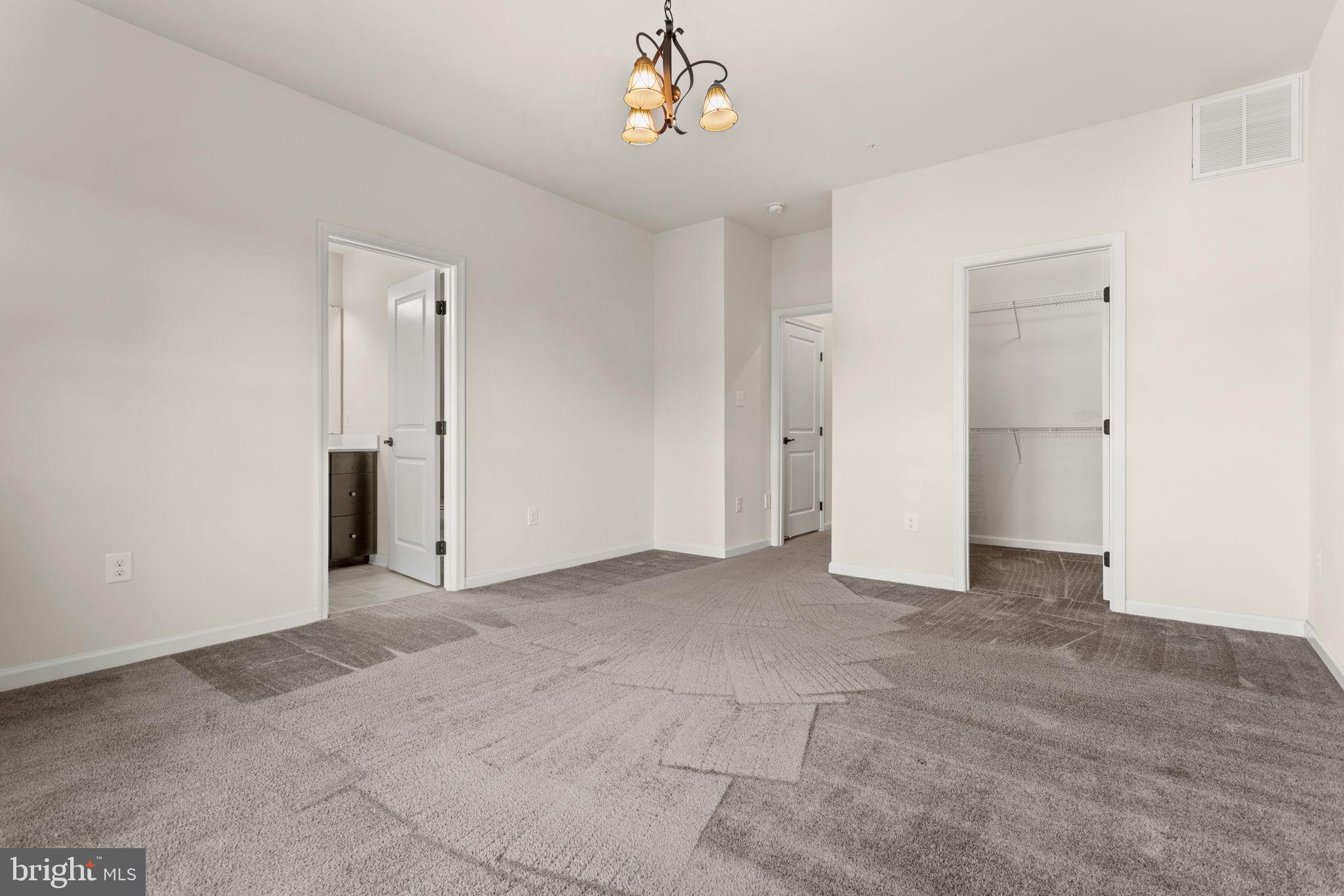 6405 Walcott LANE