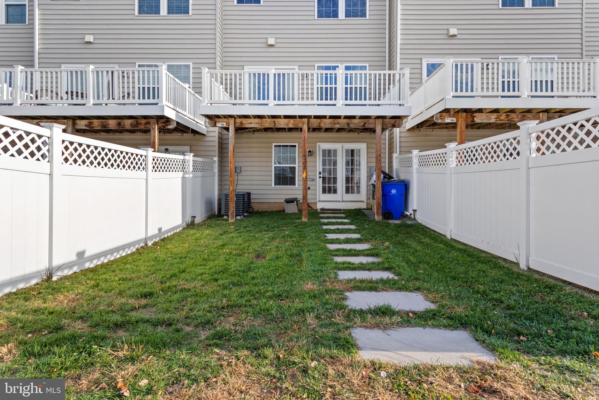6405 Walcott LANE