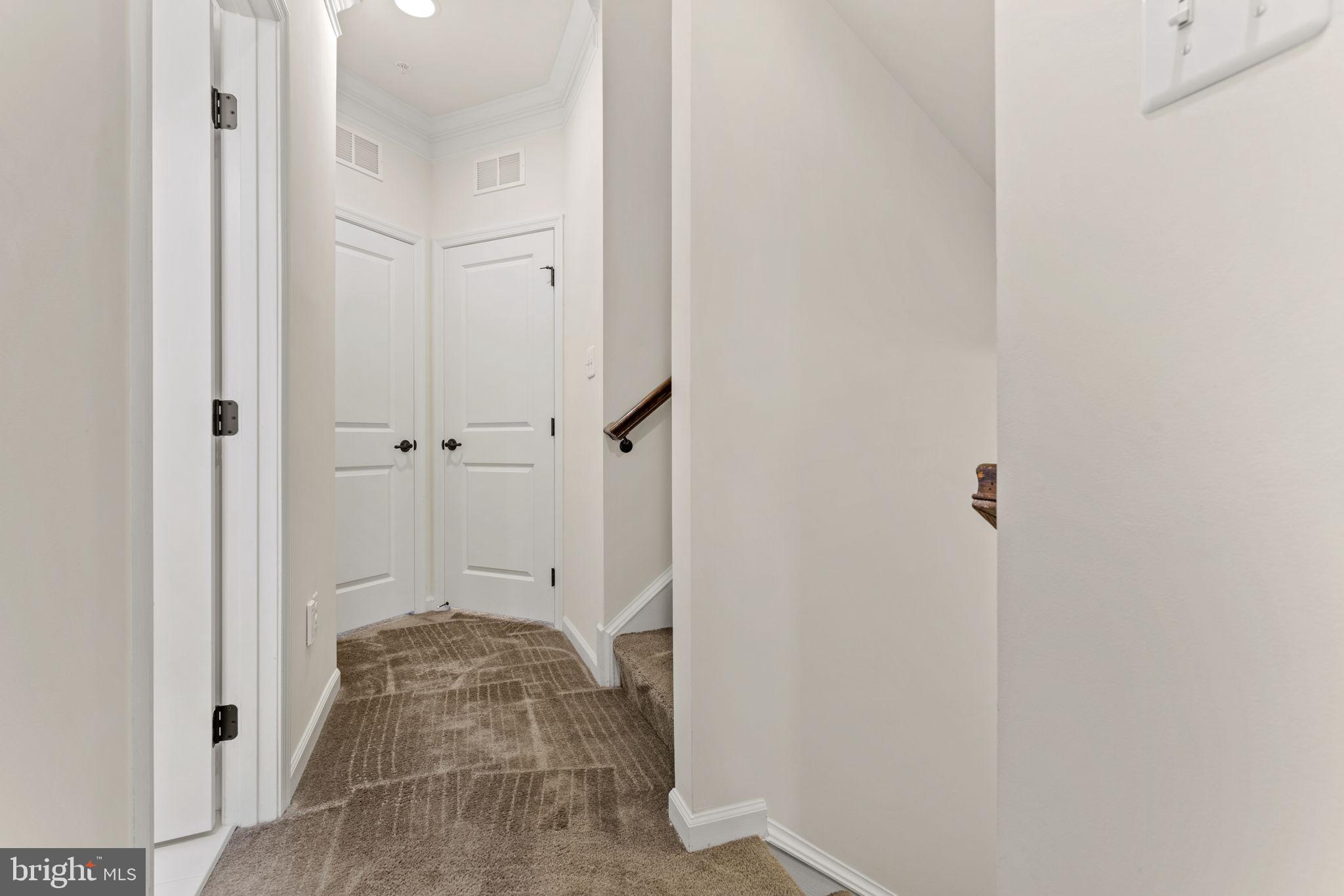6405 Walcott LANE