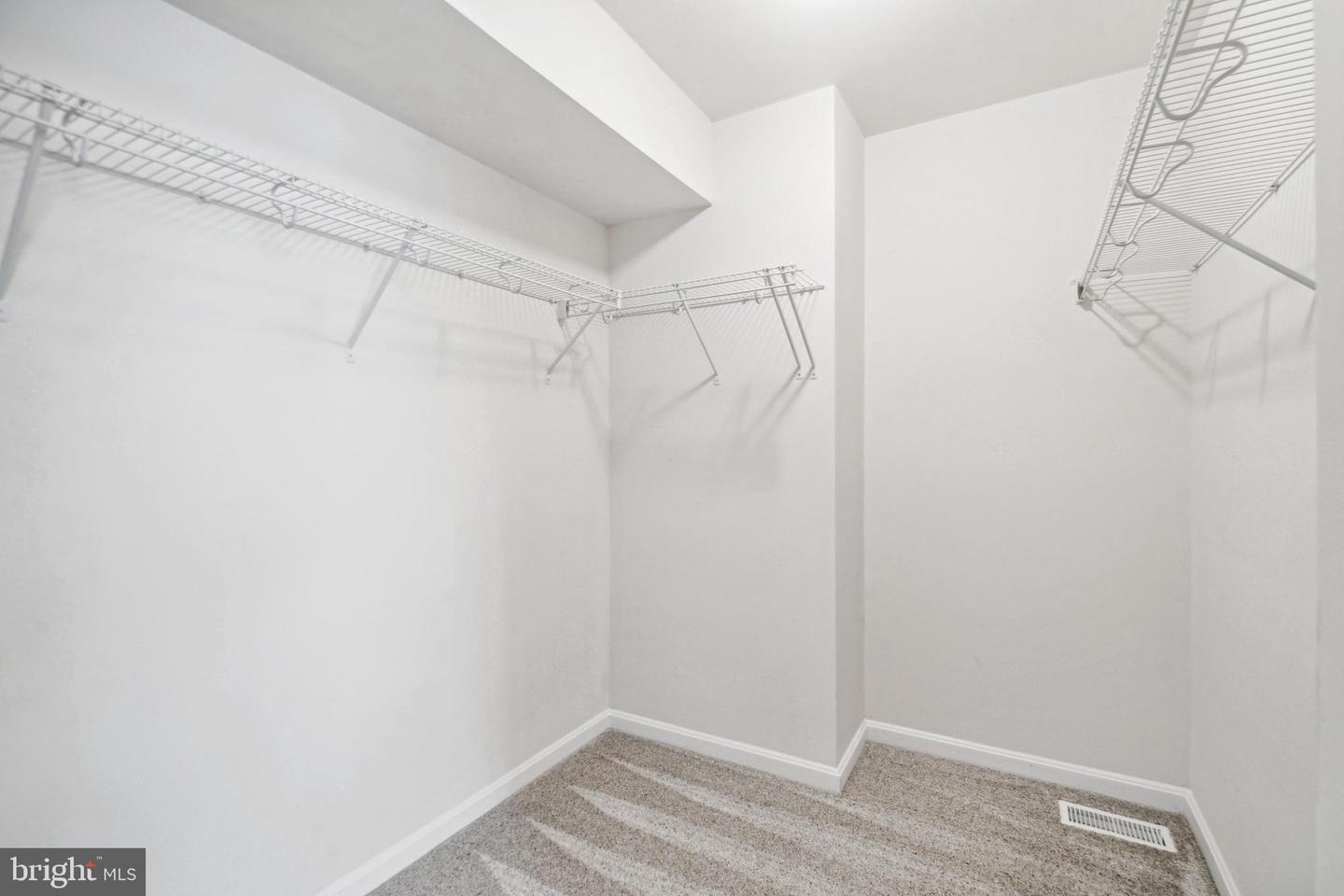 6544 Newton DRIVE