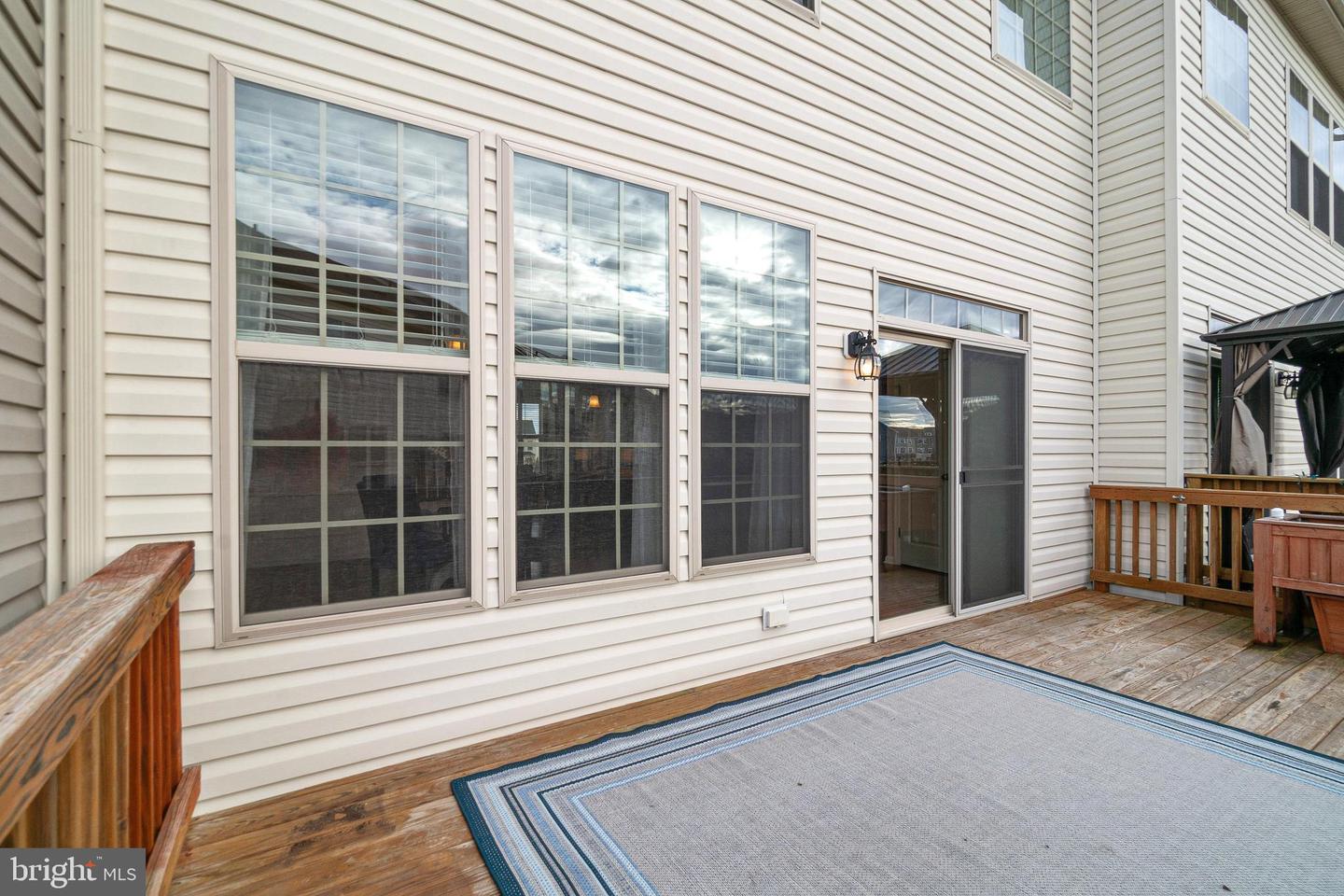6544 Newton DRIVE