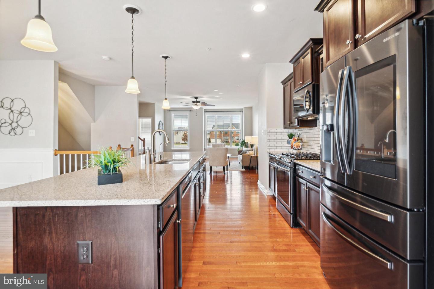 6544 Newton DRIVE