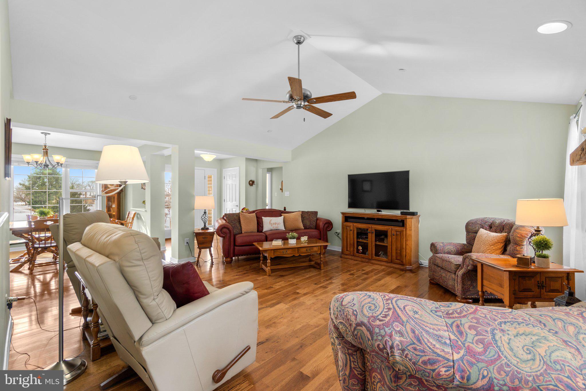 3434 Pecan COURT