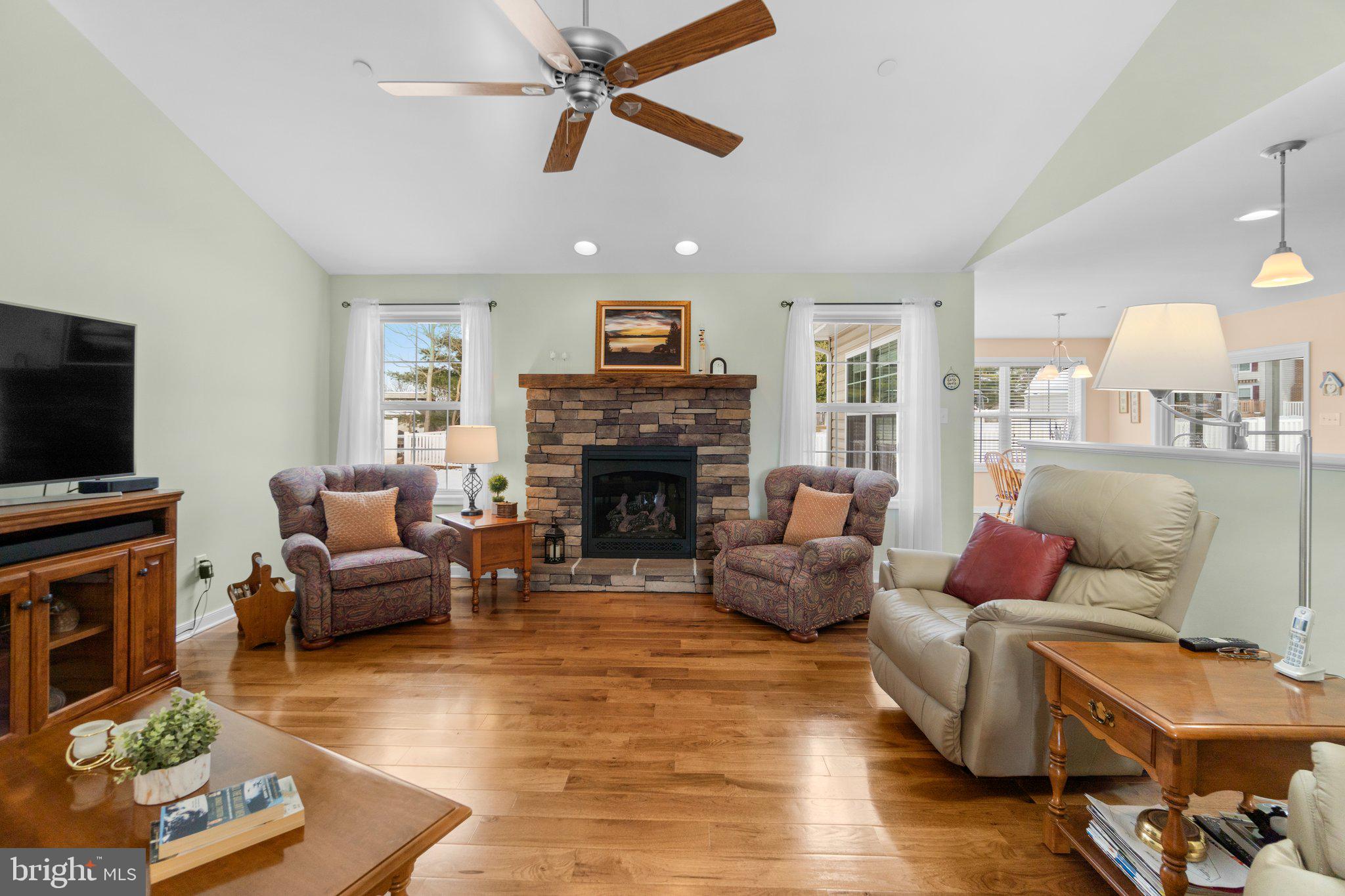 3434 Pecan COURT