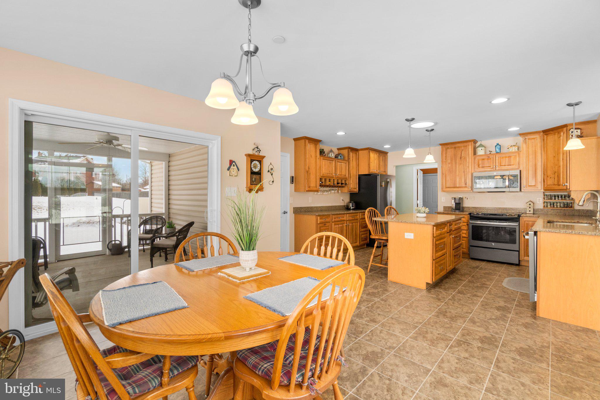 3434 Pecan COURT