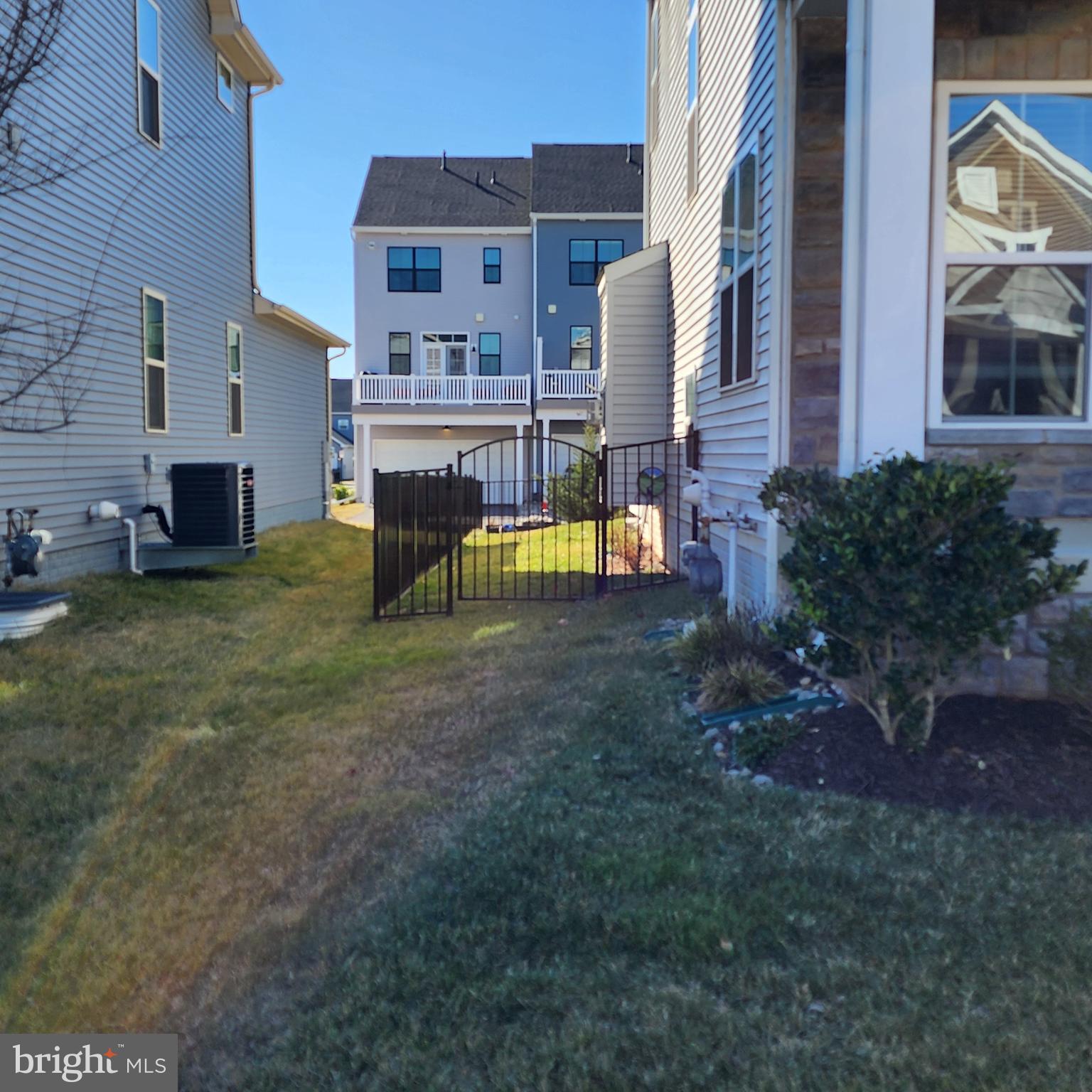 1105 Futurity STREET
