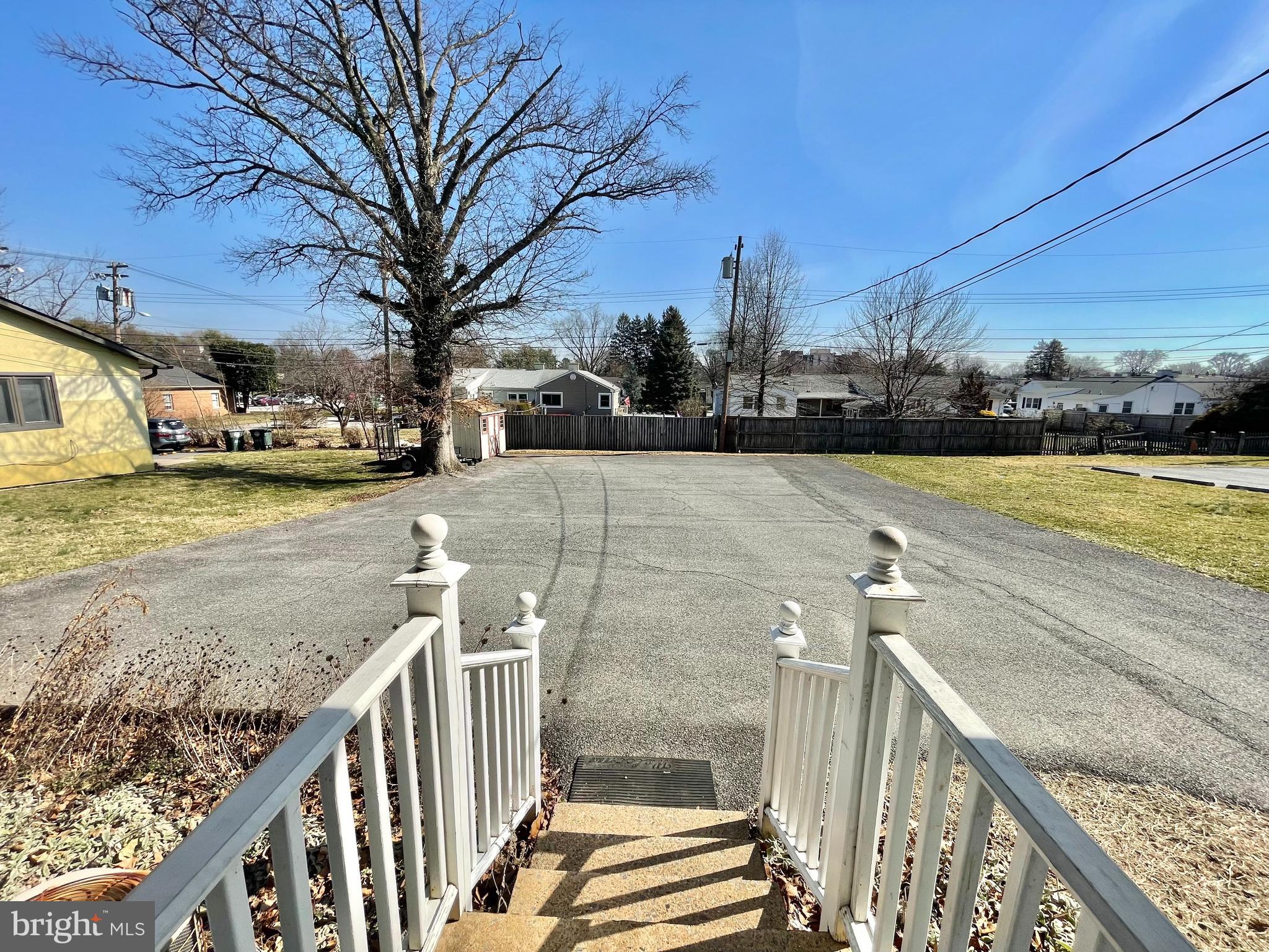 812 Toll House Ave
