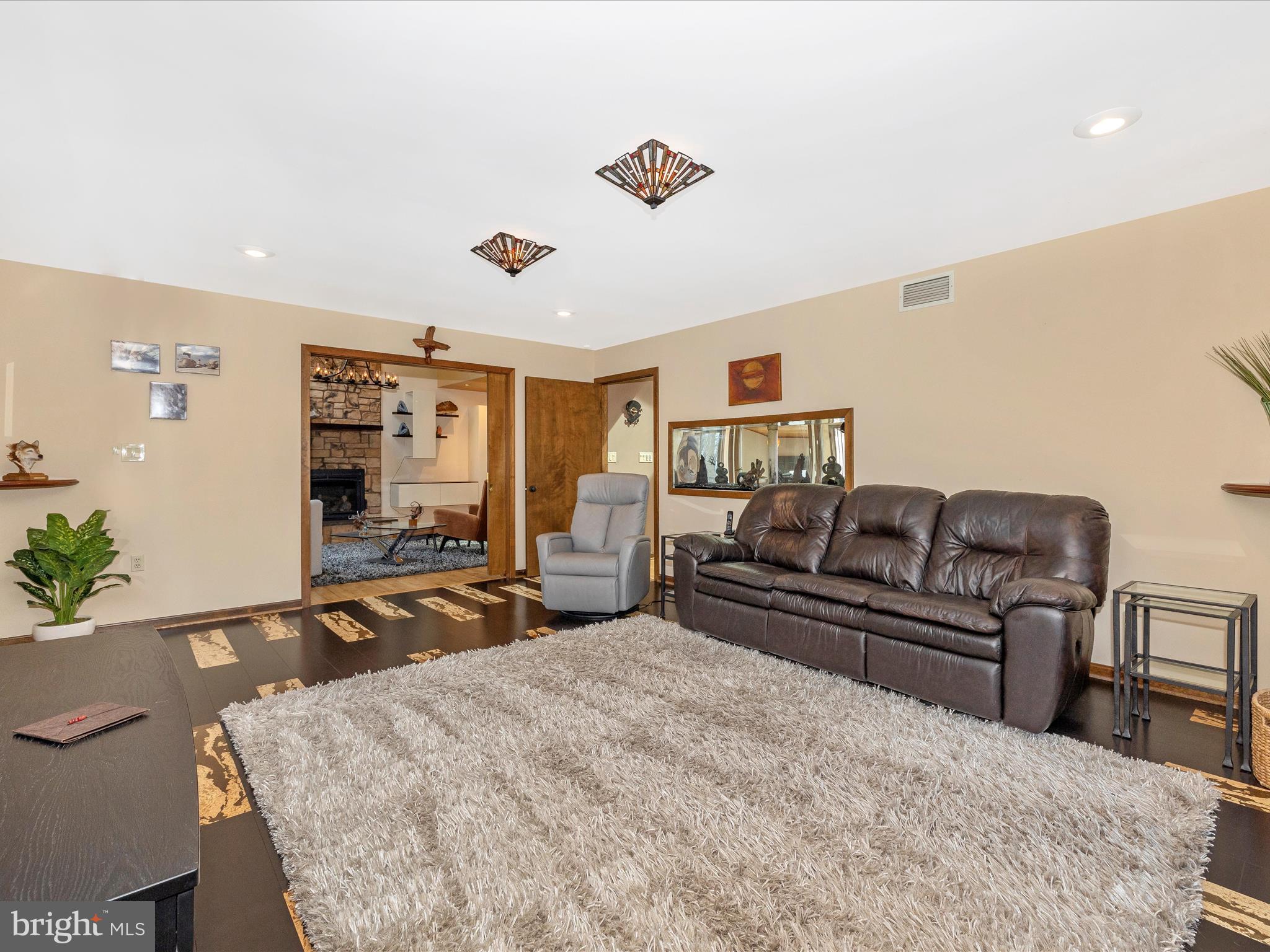 3948 Mar Lu Ridge Rd