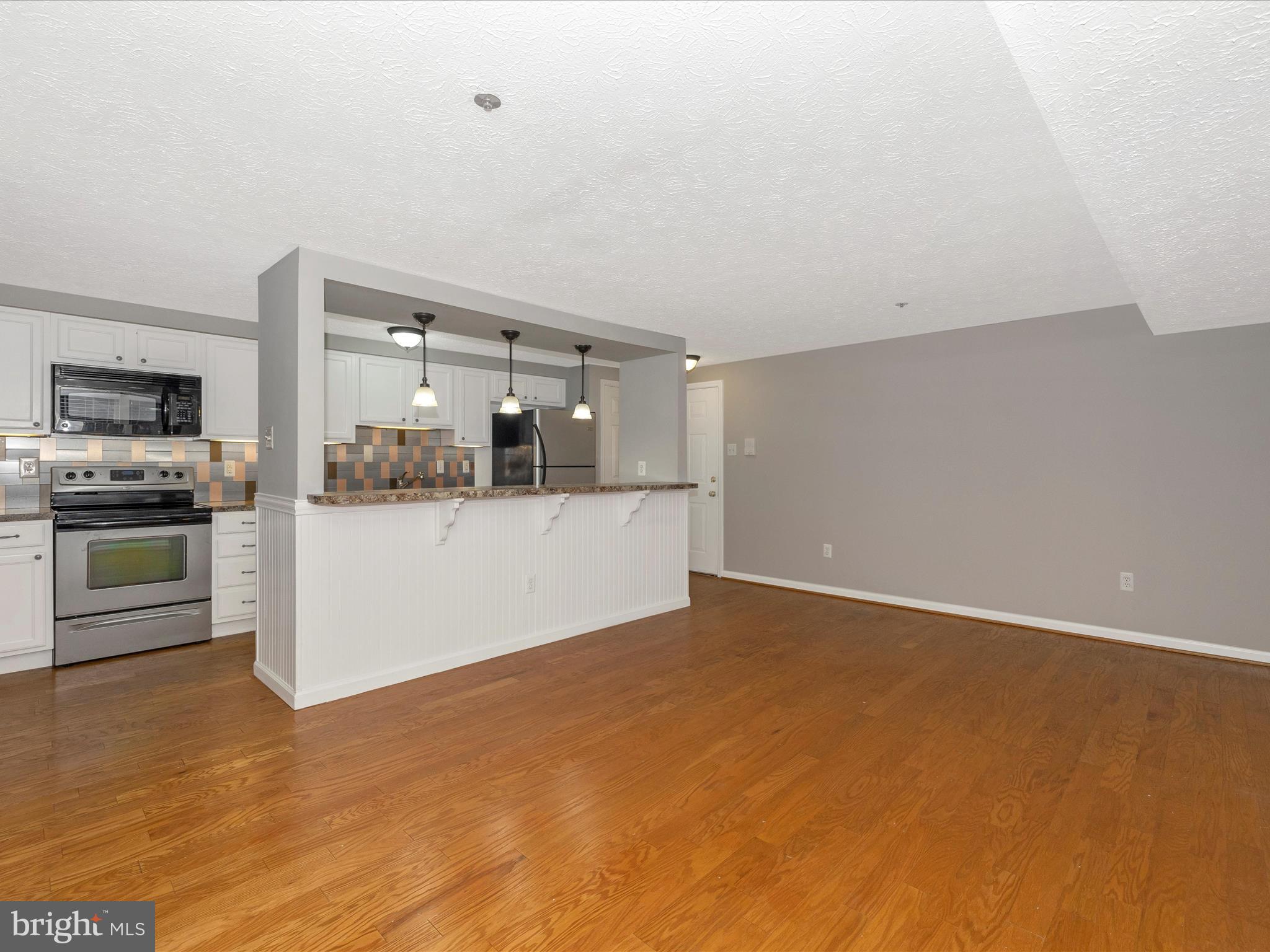 617 Himes Ave #Vi101