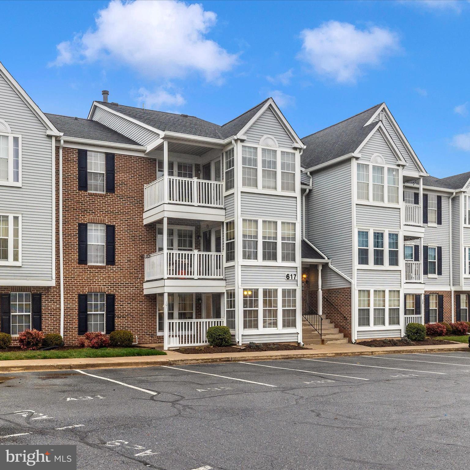 617 Himes Ave #Vi101