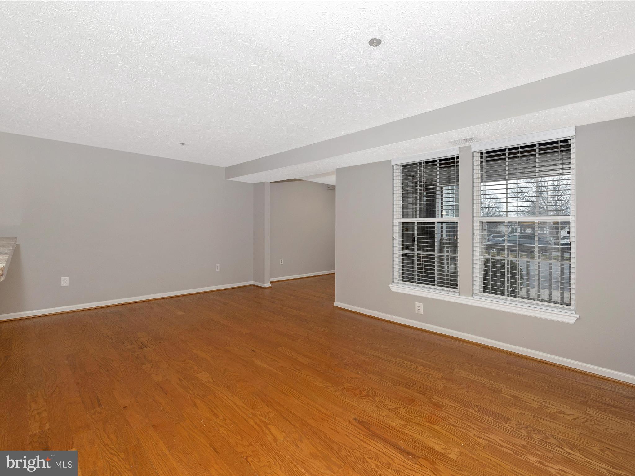 617 Himes Ave #Vi101