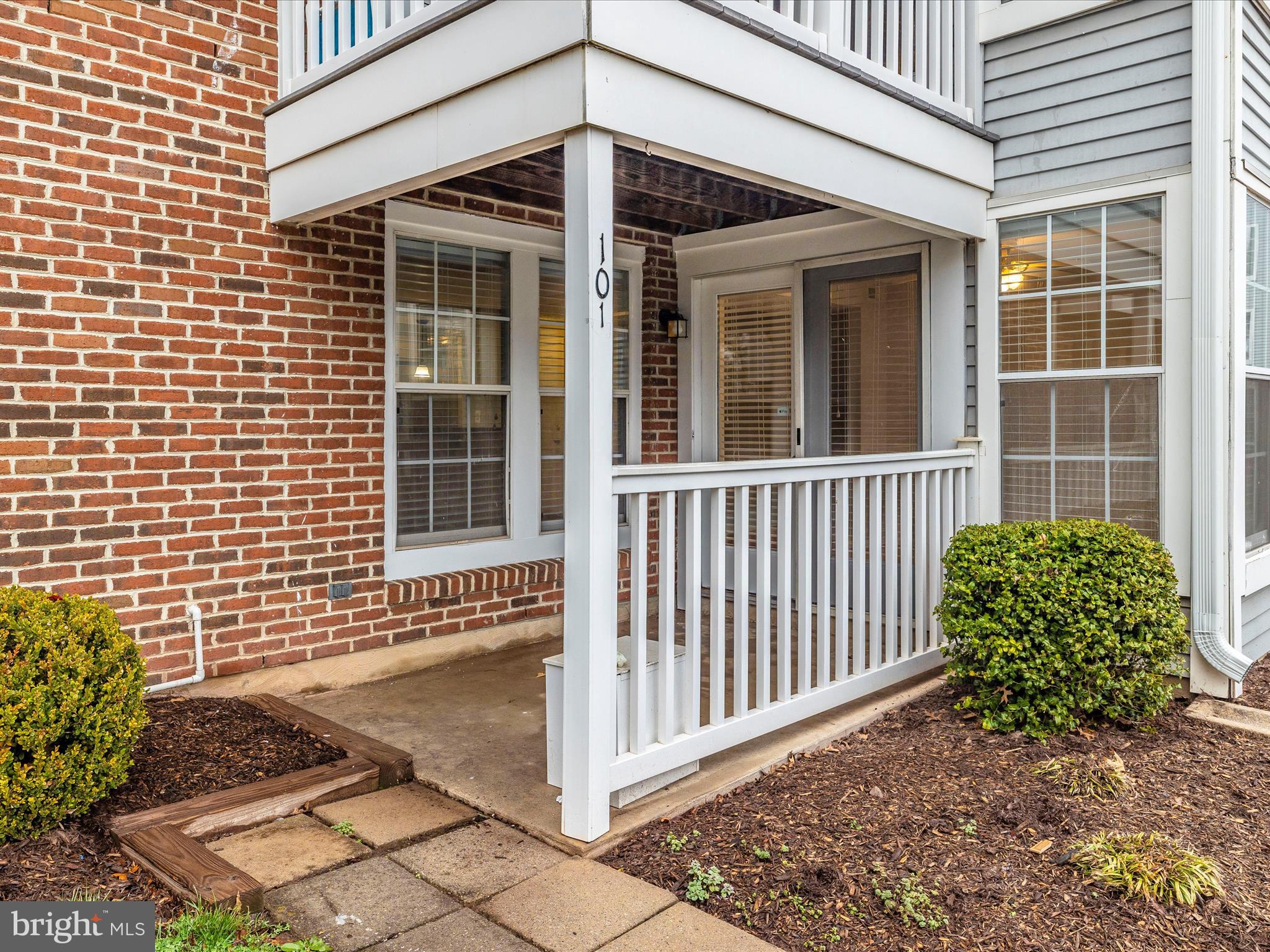 617 Himes Ave #Vi101