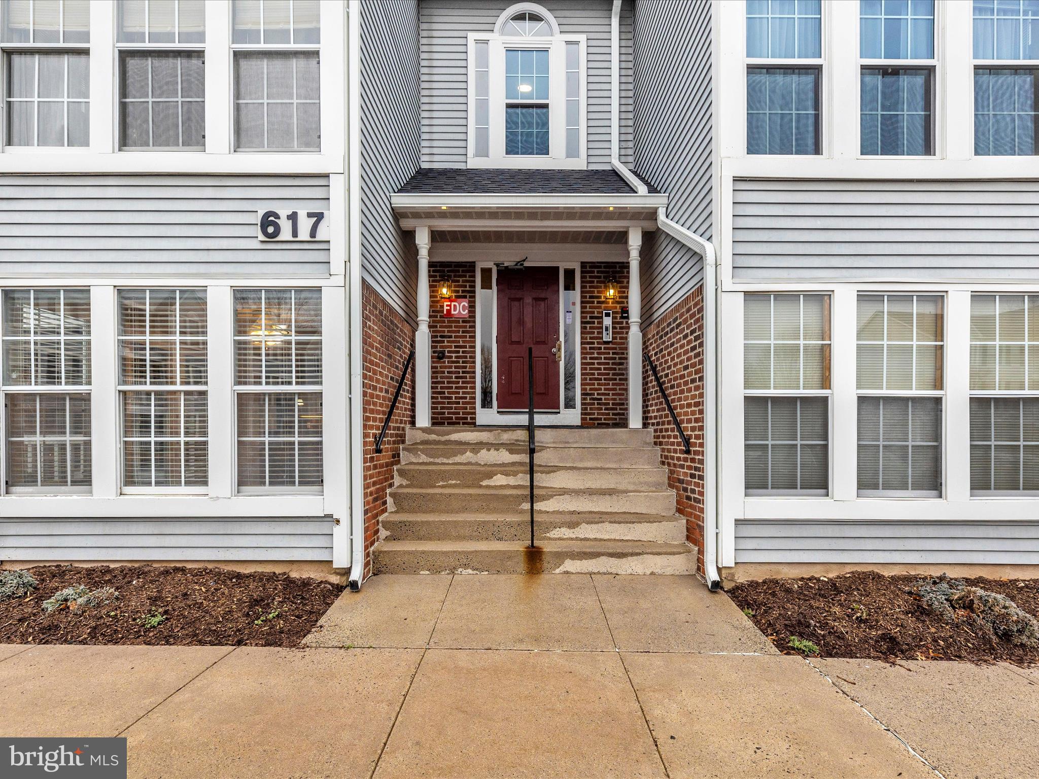 617 Himes Ave #Vi101