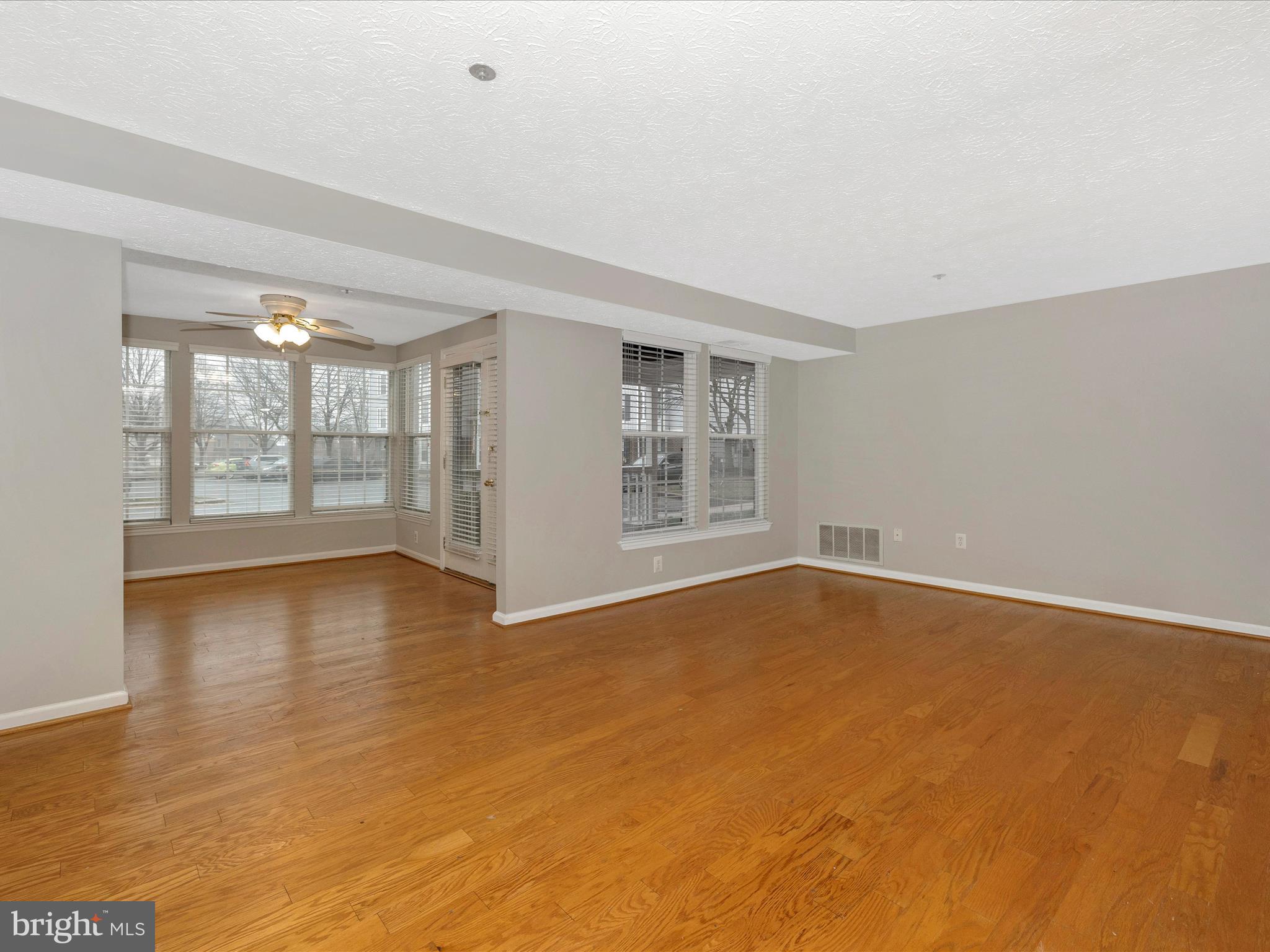 617 Himes Ave #Vi101
