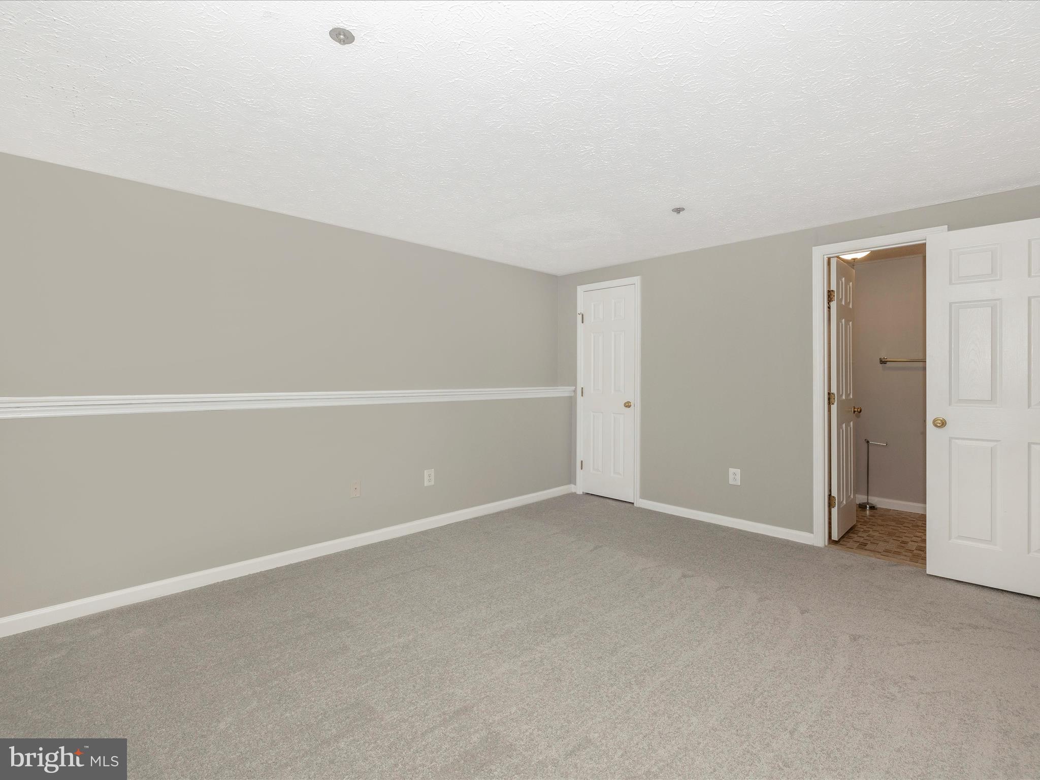 617 Himes Ave #Vi101