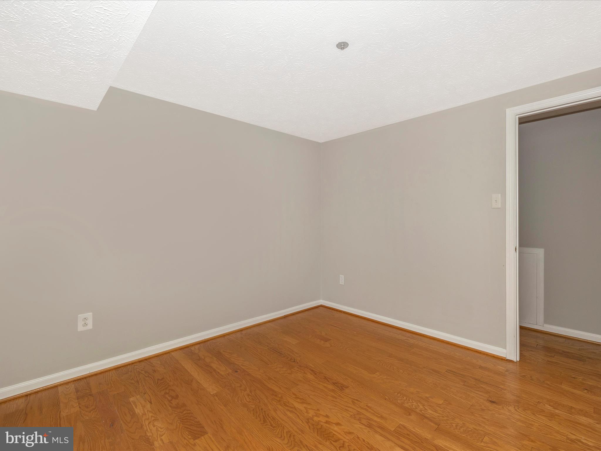 617 Himes Ave #Vi101