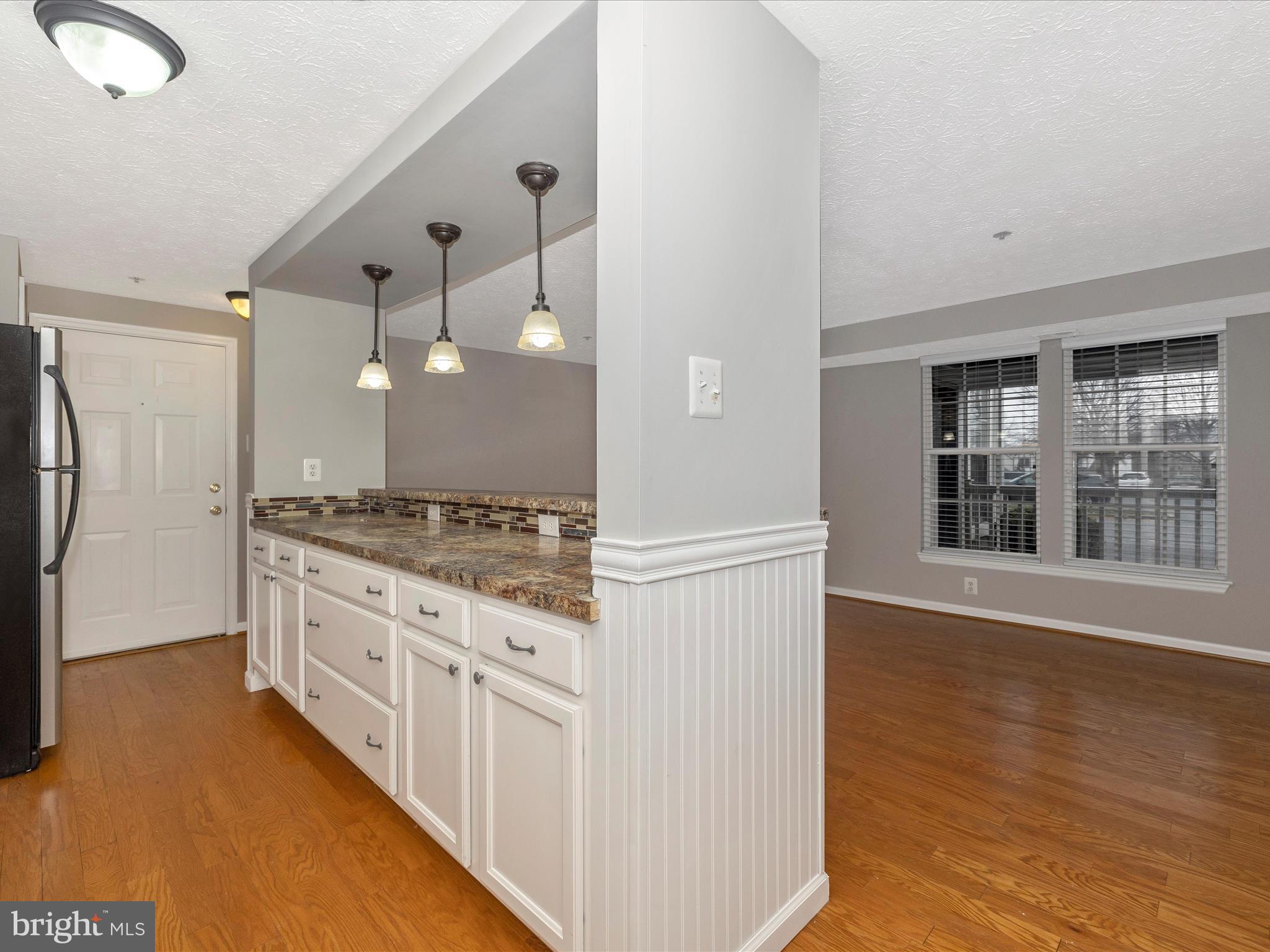617 Himes Ave #Vi101
