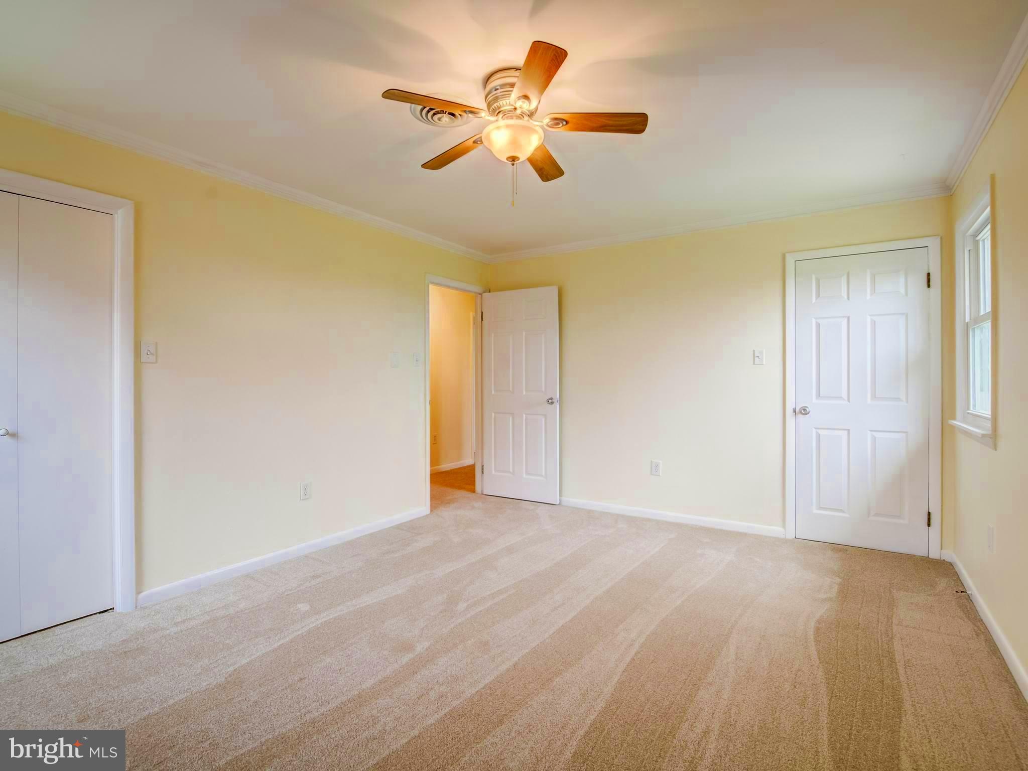 1233 Rosemont Dr