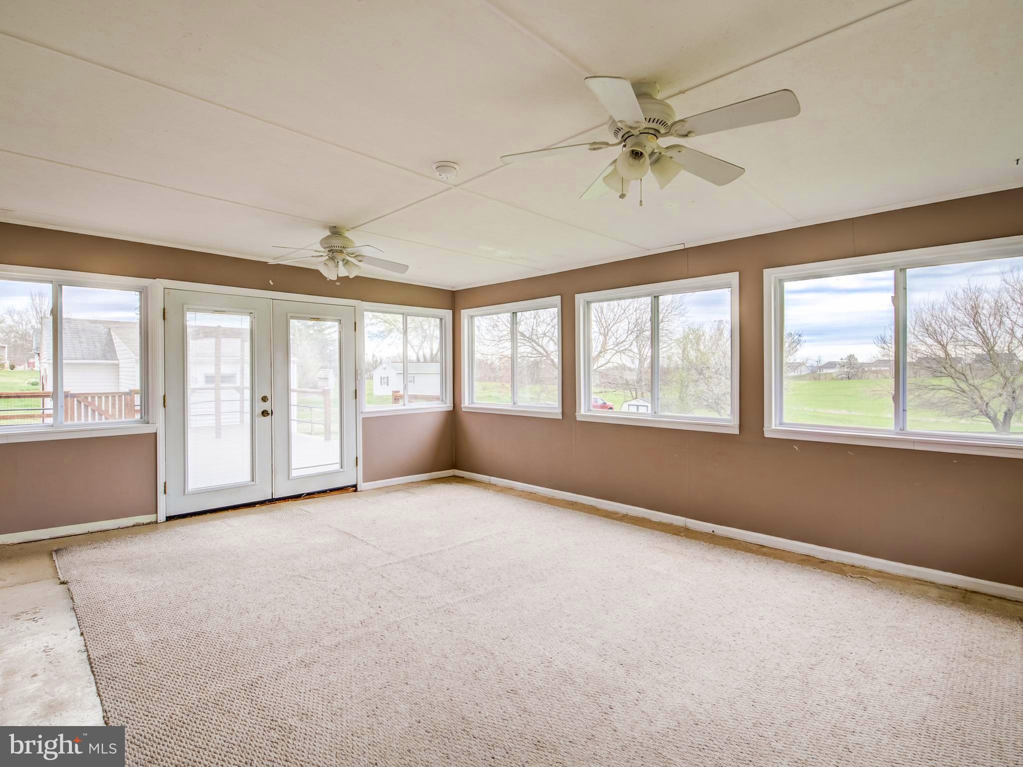 1233 Rosemont Dr