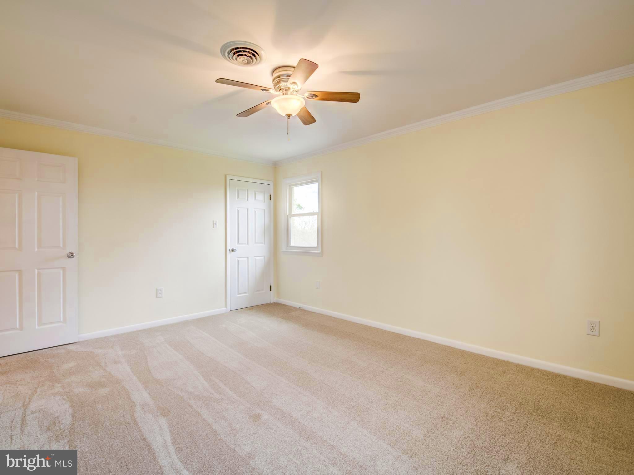 1233 Rosemont Dr