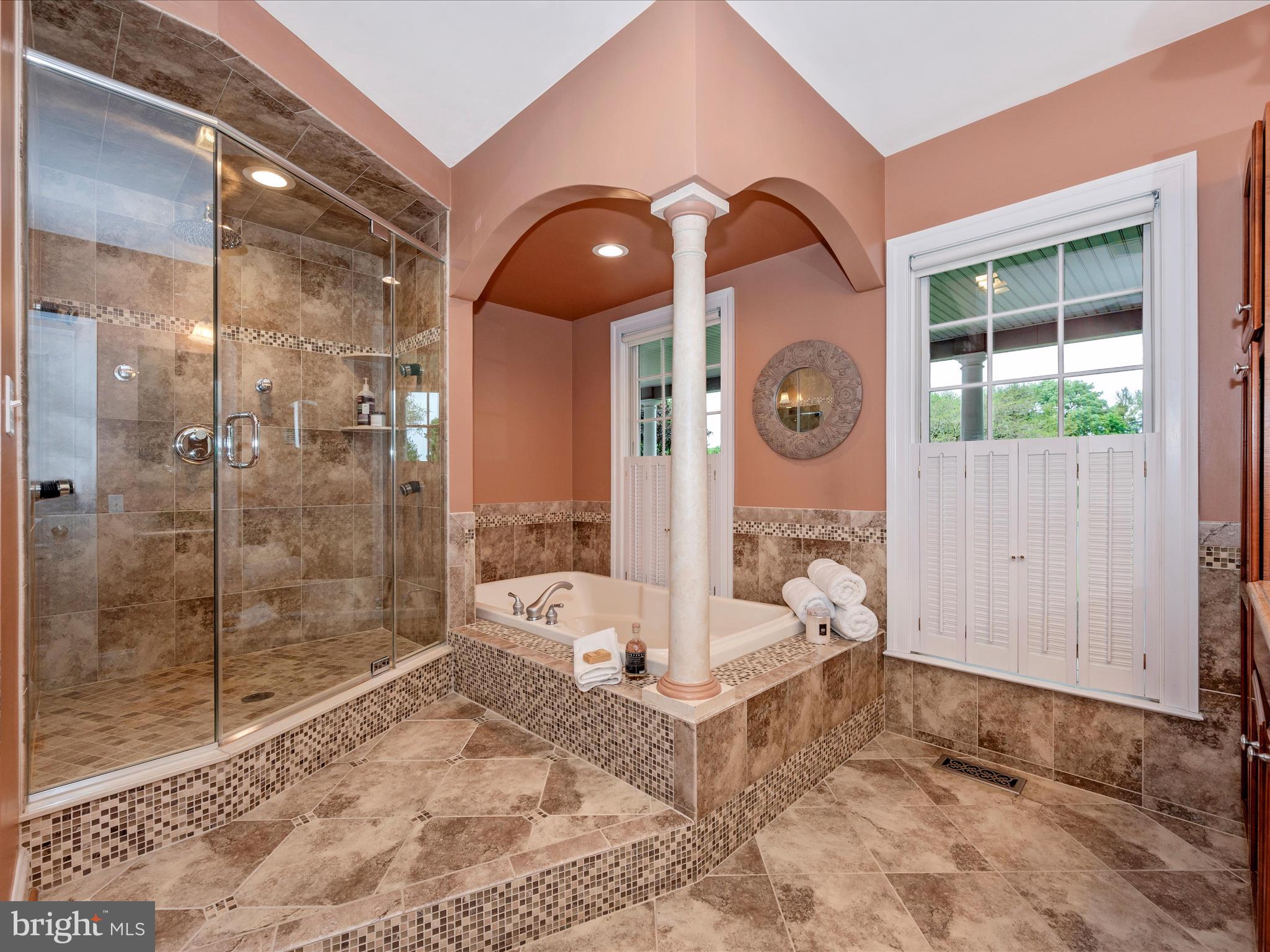 8007 Glendale Ct