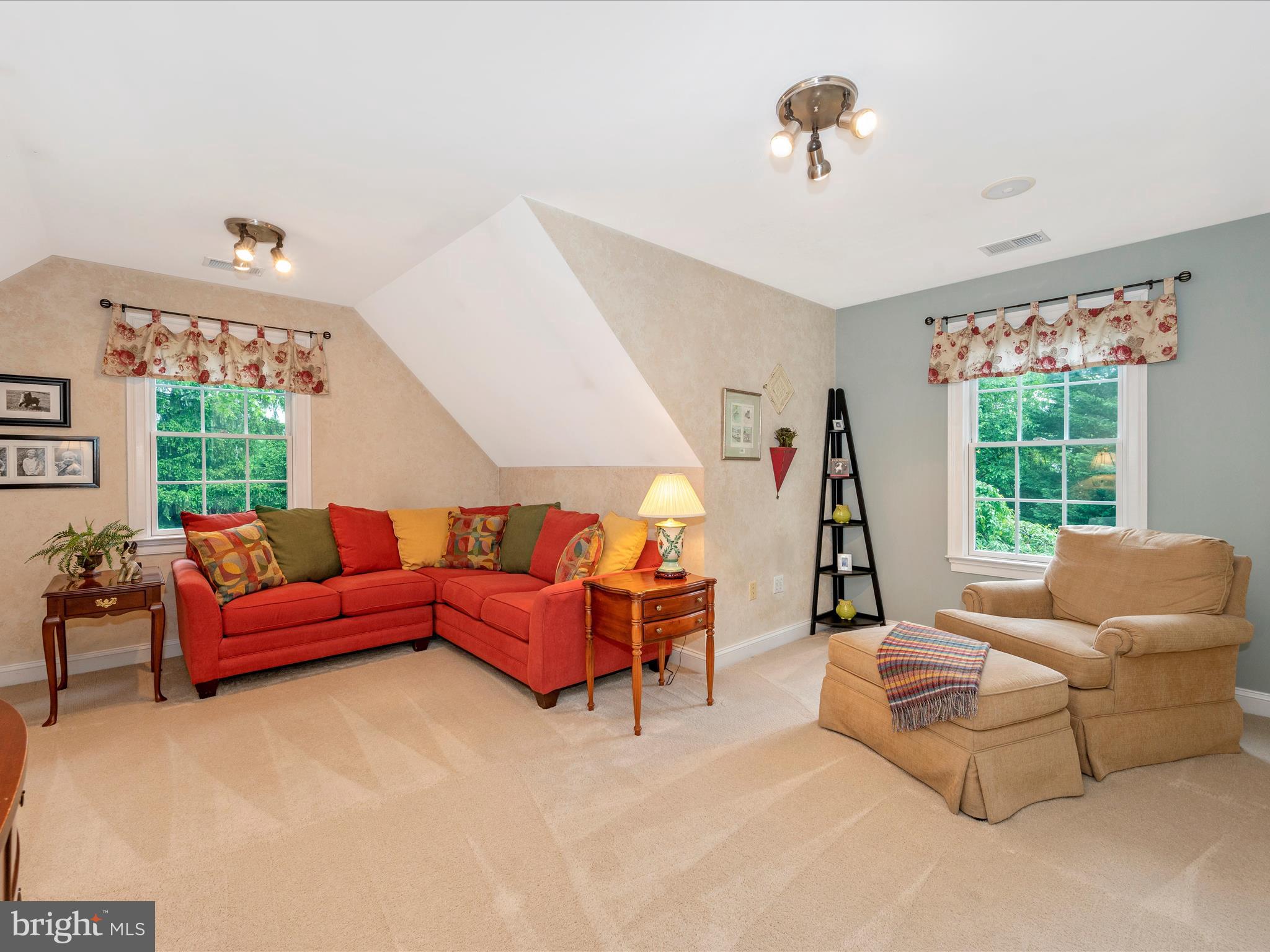 8007 Glendale Ct