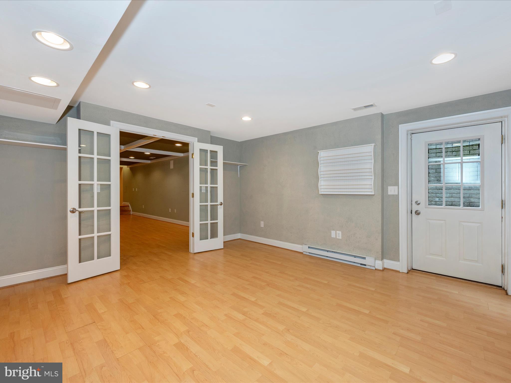 8007 Glendale Ct