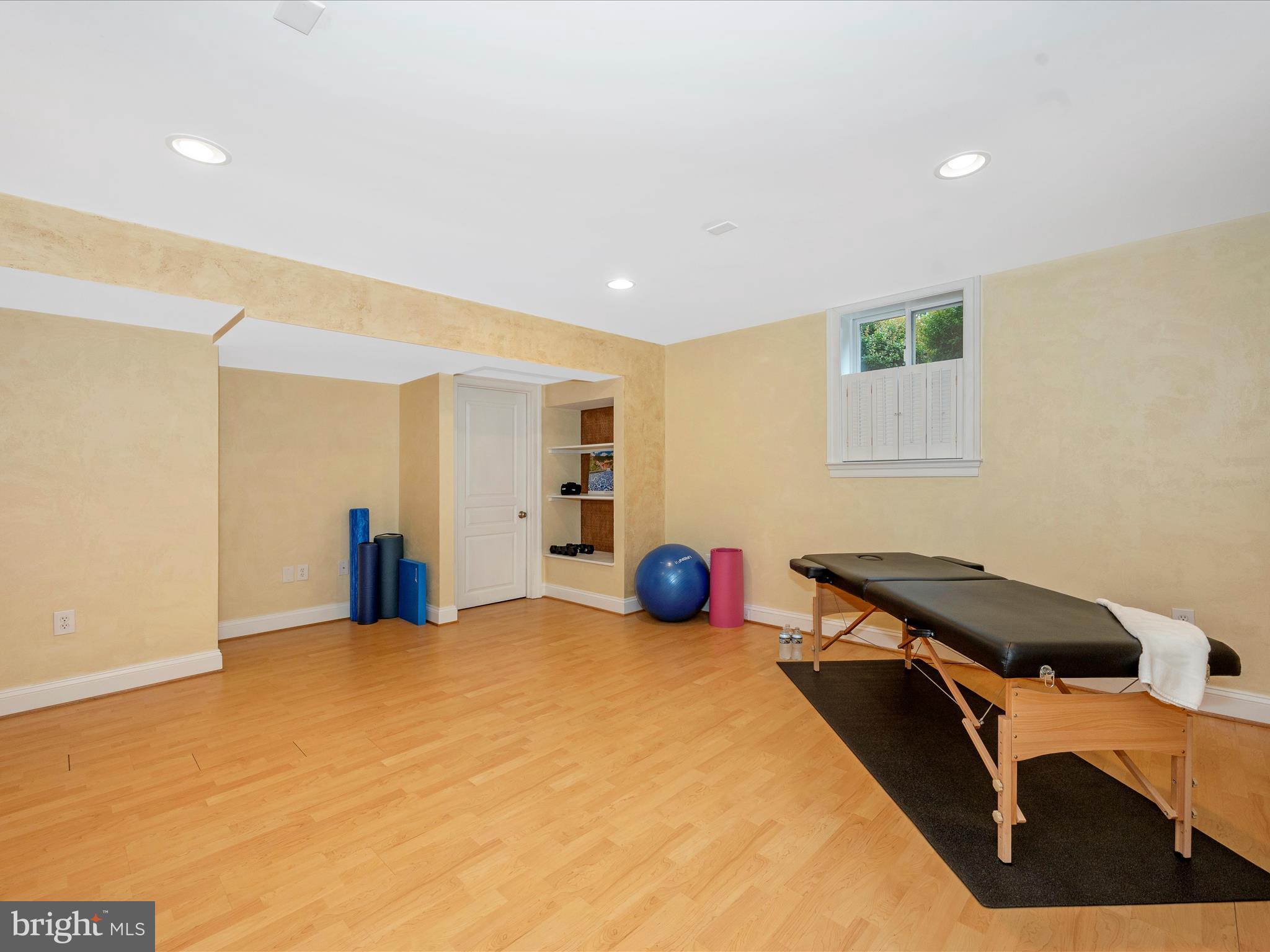 8007 Glendale Ct