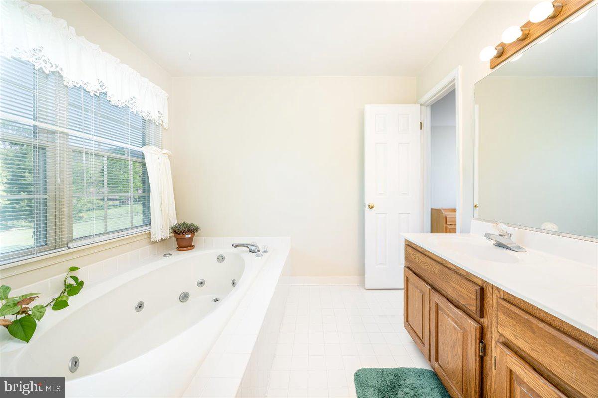 8514 Rosebud Ct