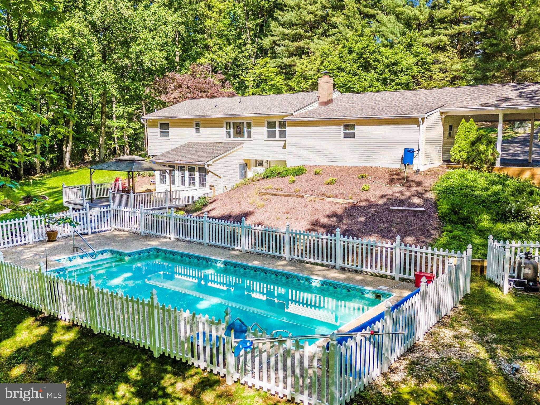 3395 Canary Ct