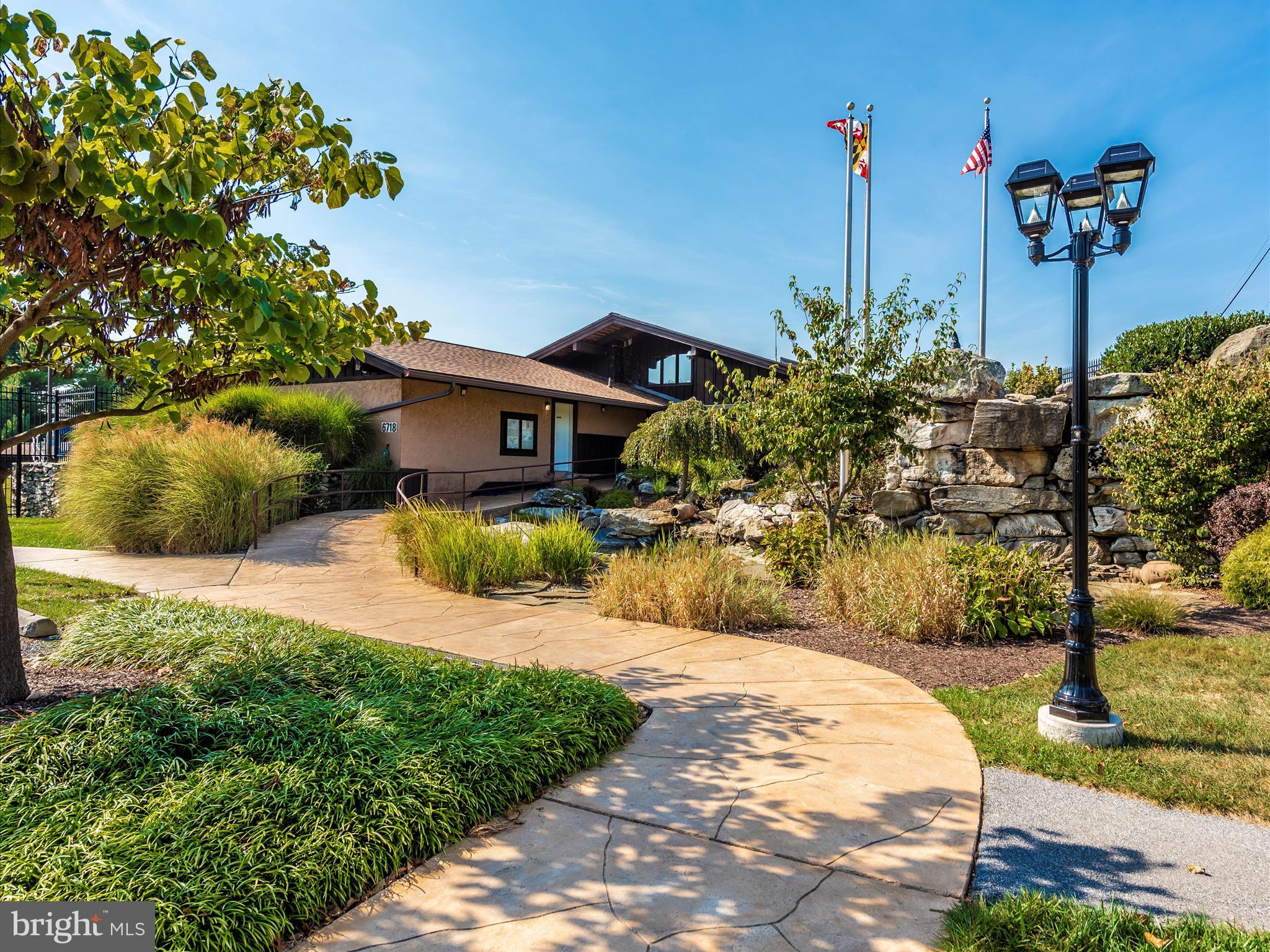 10780 Forest Edge Cir